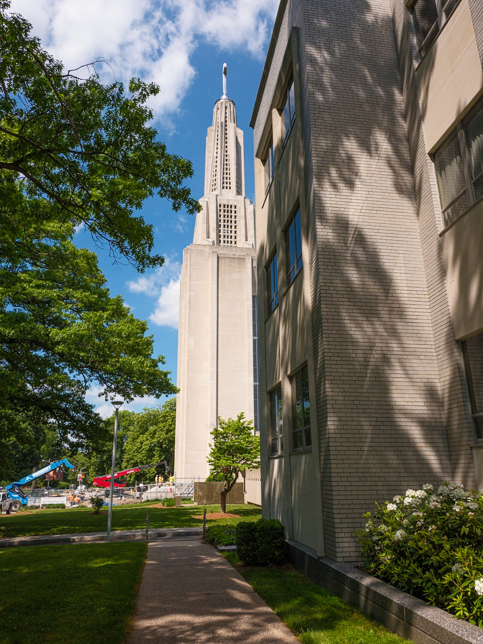 Approaching St Joseph Cathedral