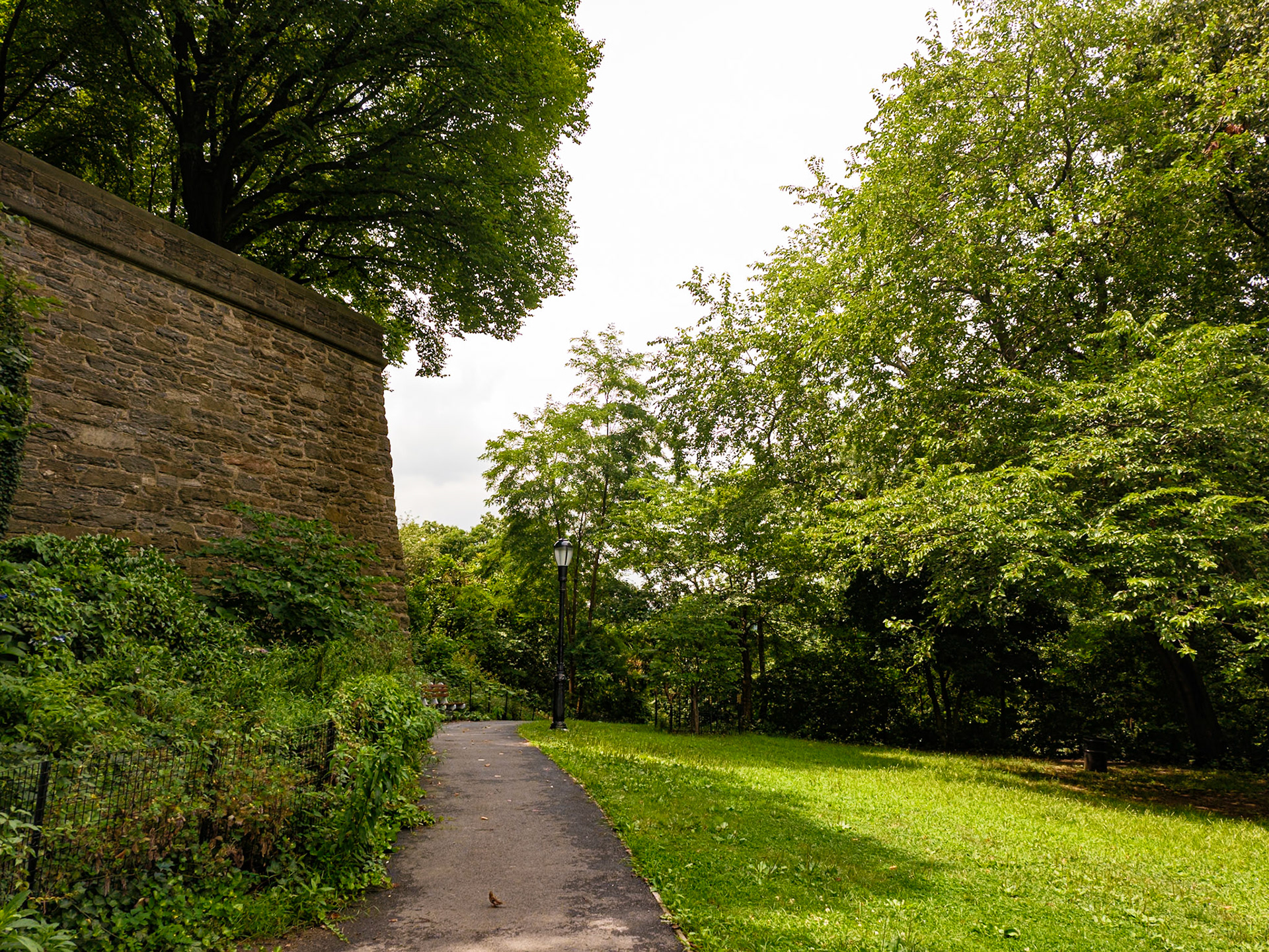 Side View of Terrace at Fort Tryon July 2024