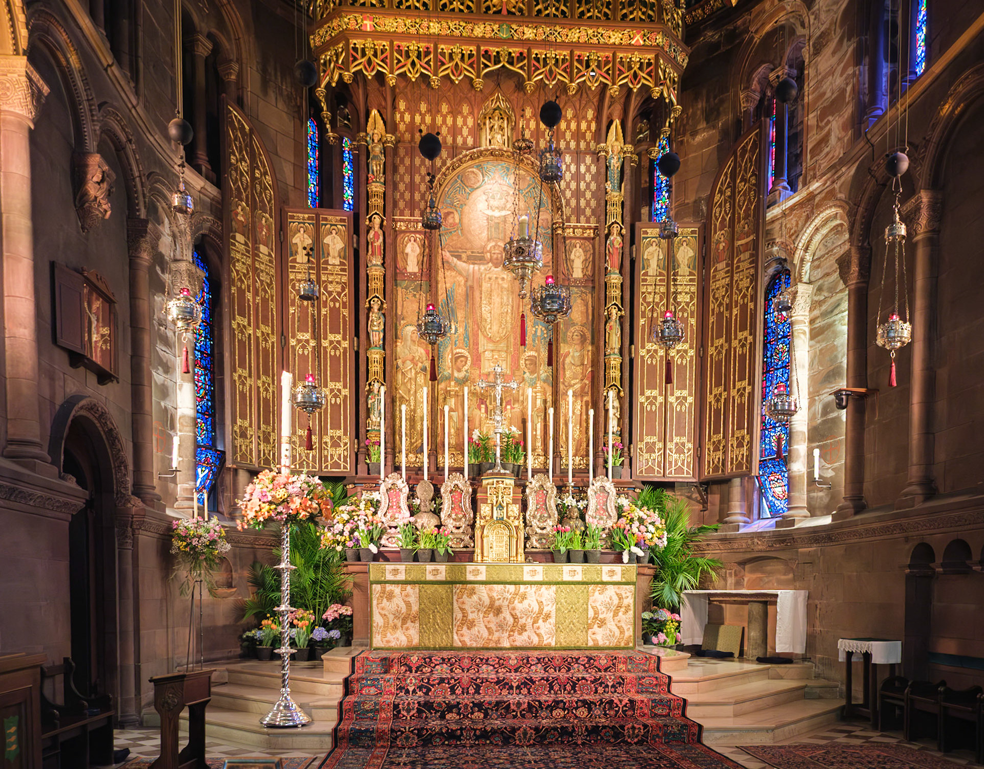 St Clement Altar on Easter Day