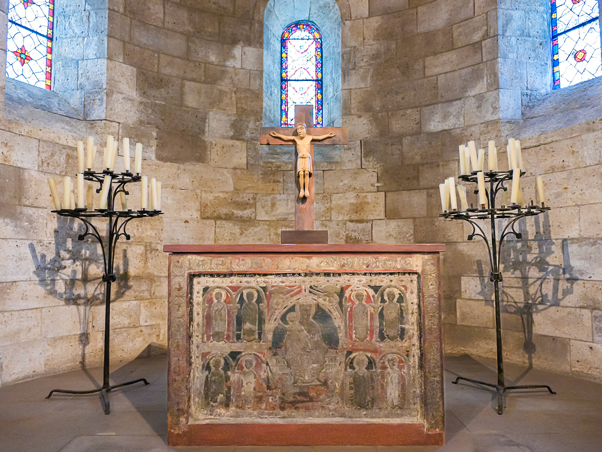 Altar and Cross The Cloisters 2024