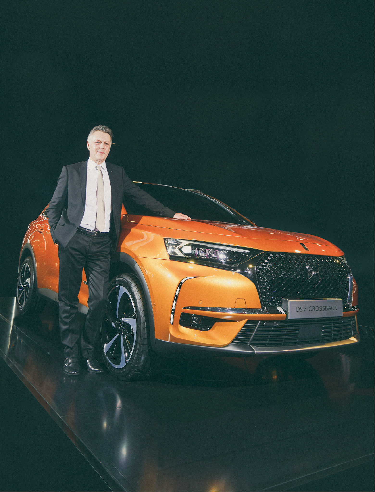 Head Design of DS Company