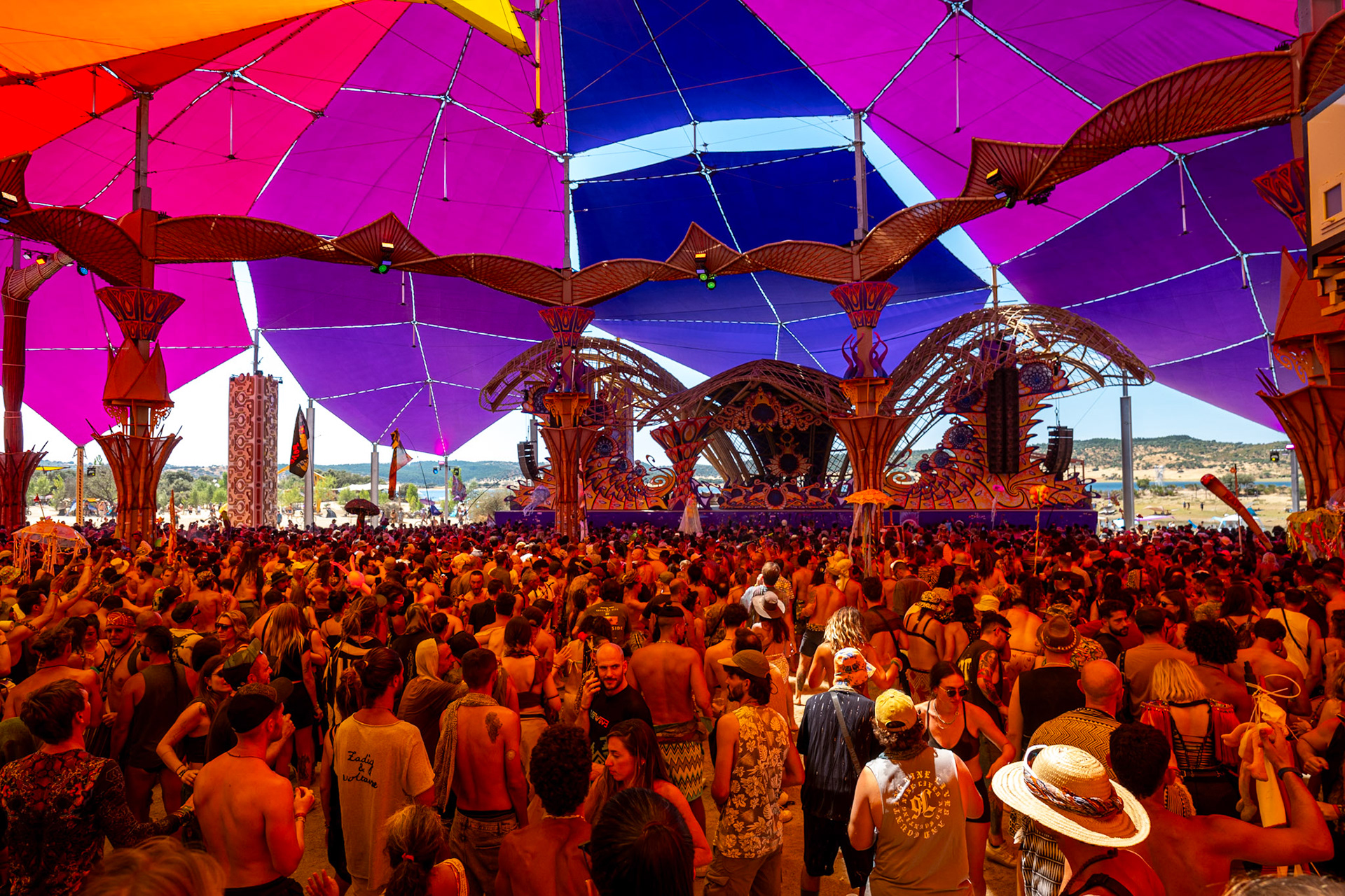 Festival in Full Color