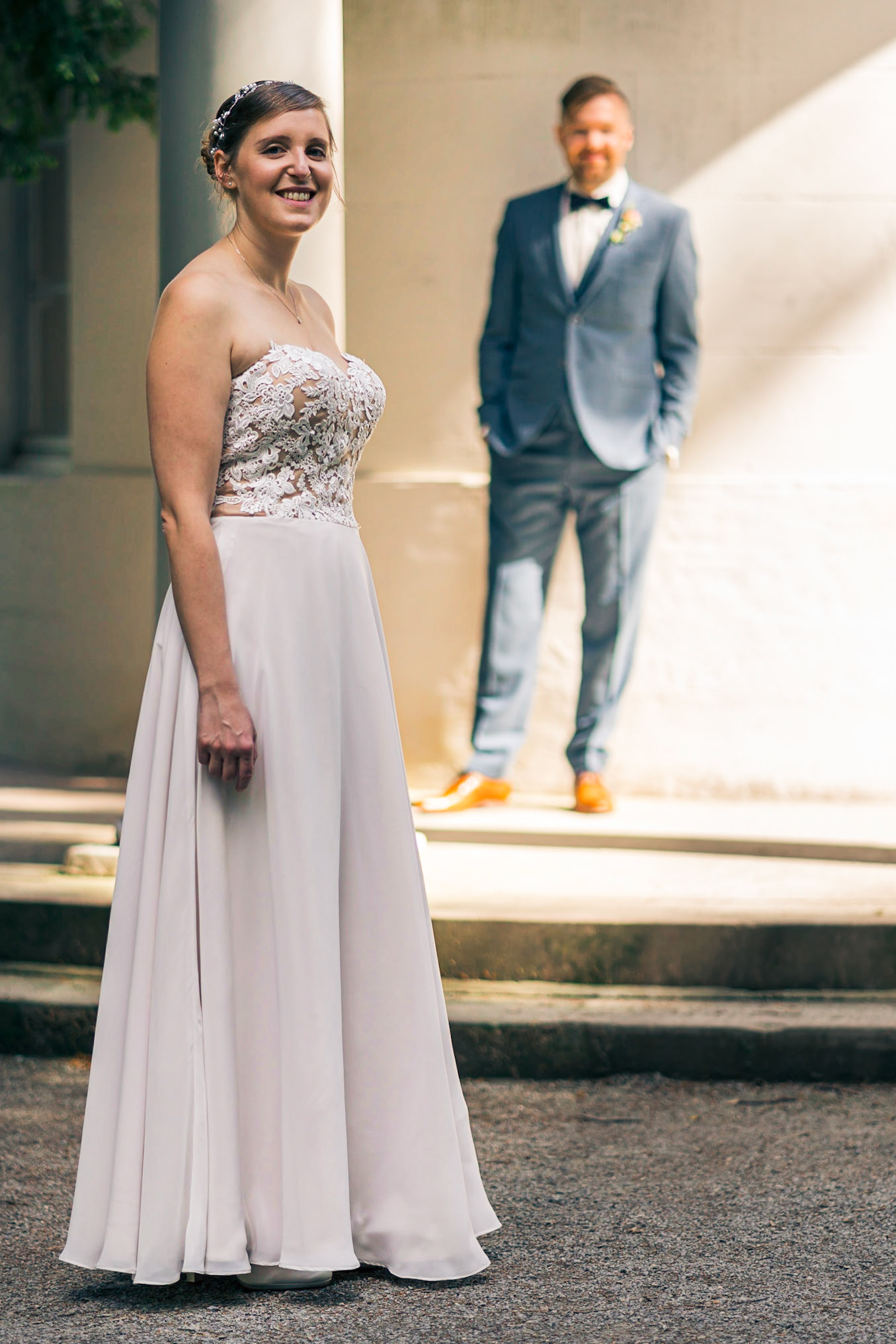 Hochzeitsfotografie vor Tempel