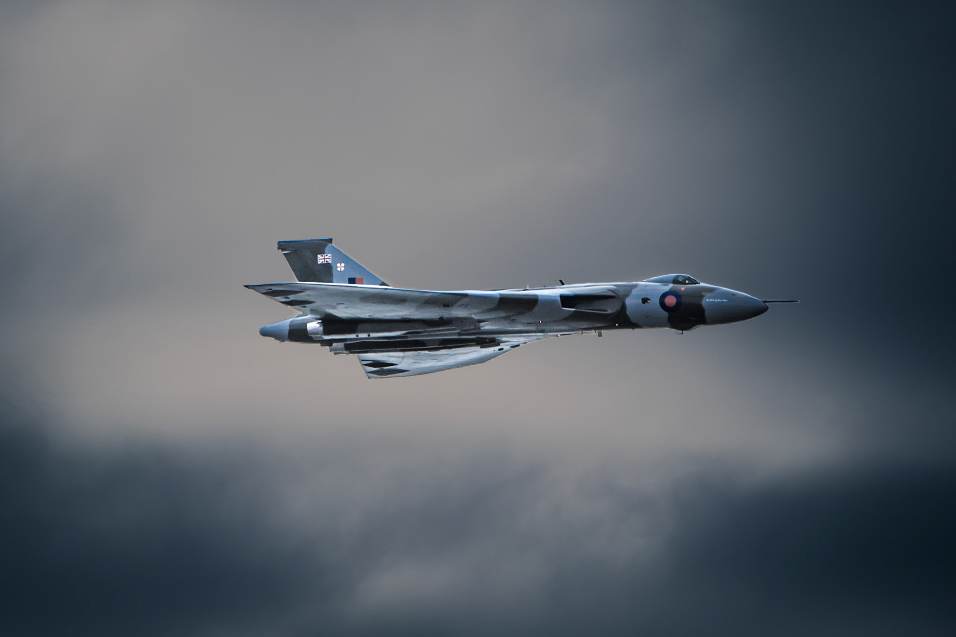 XH558 at the Blackpool Airshow 2105