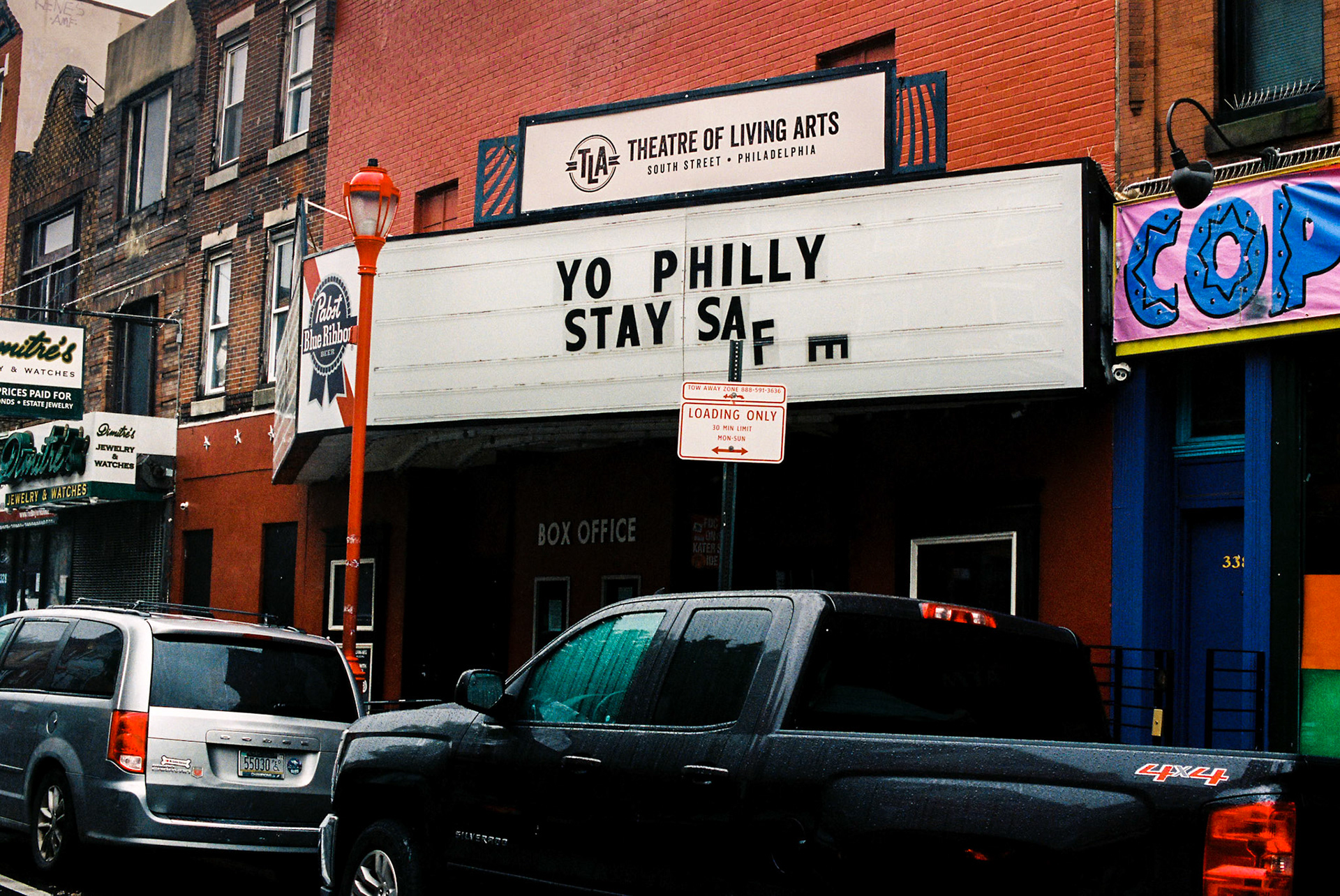 South St TLAImage Capture:Nikon F100 35mm SLR w/50mm f/1.4 AFD lens Kodak Portra400Exposure 1/60sec  f/11 ISO 400