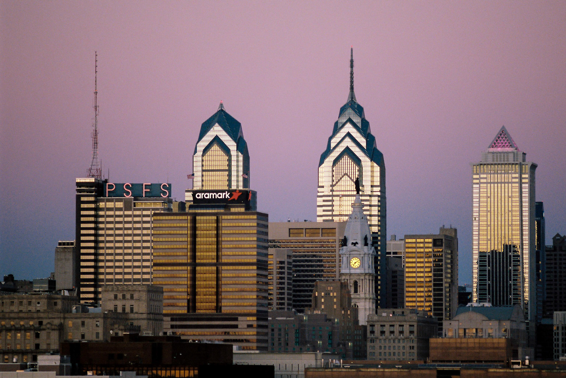 Philadelphia Dawn - View from the east / Nikon F100 - Kodak Portra400