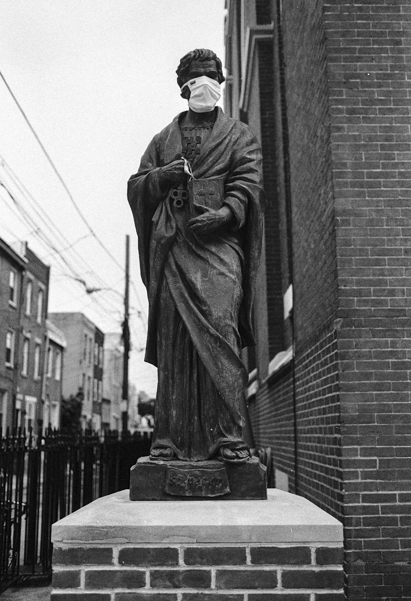 South Philly - Pandemic Times / Nikon F100 Ilford HP5