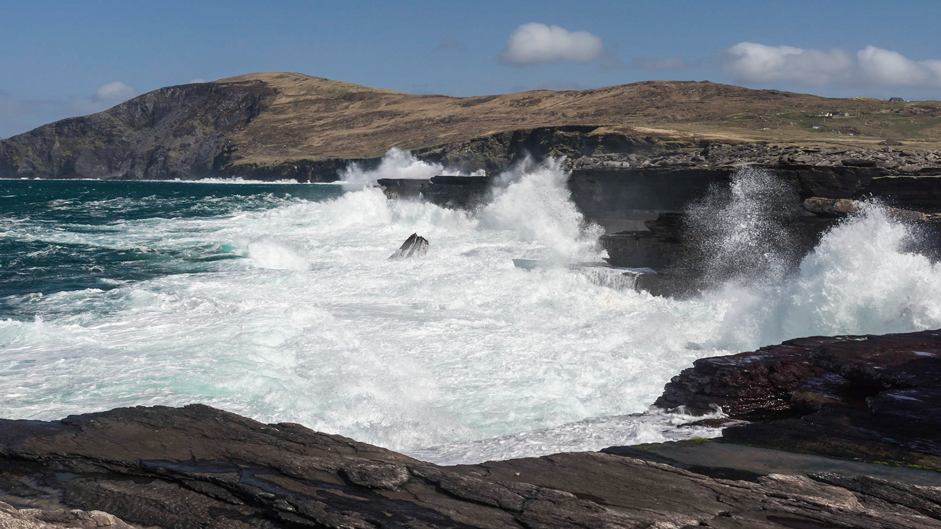 Stürmische Wellen auf Valentia Island