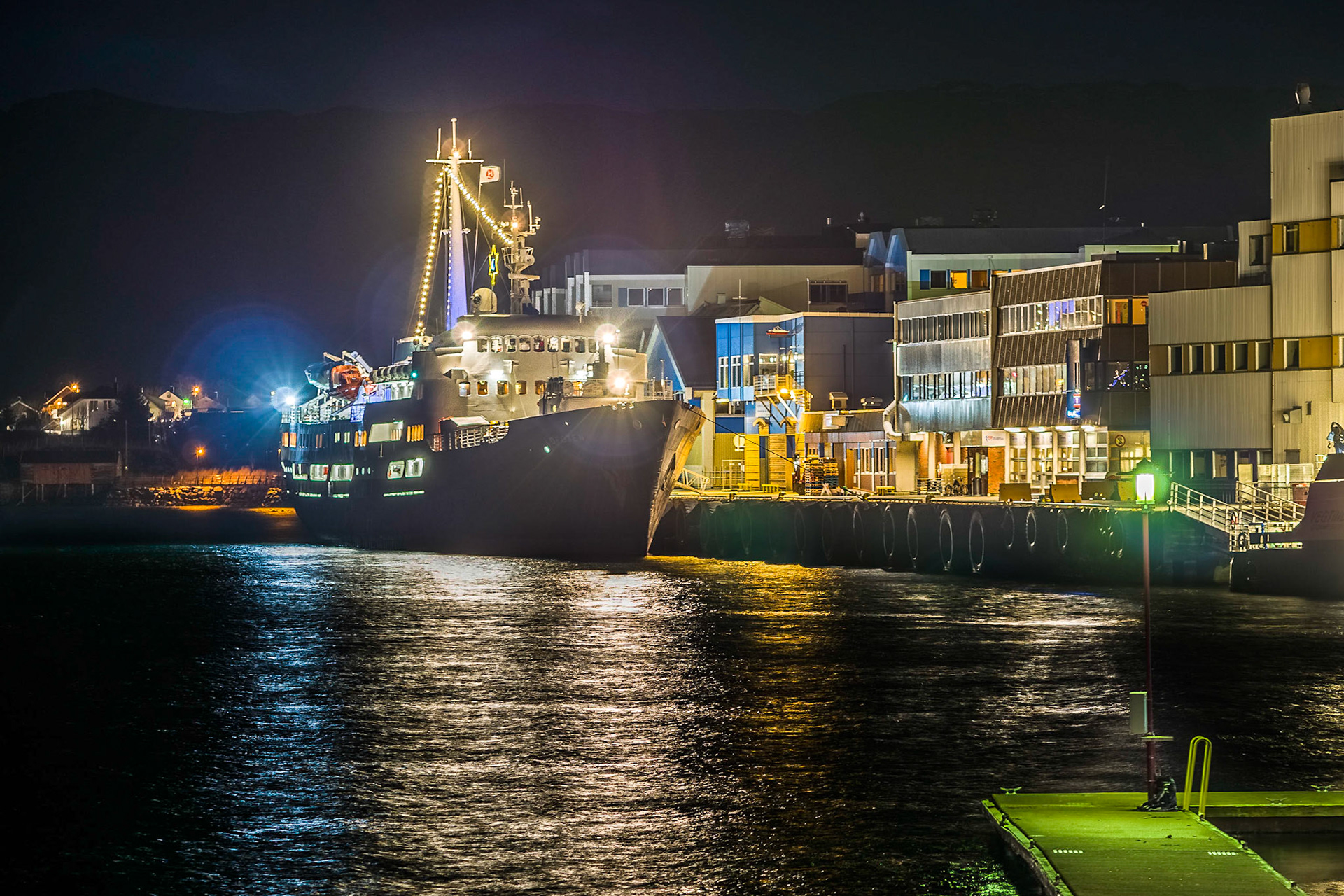 Die MS Lofoten in Brønnøysund