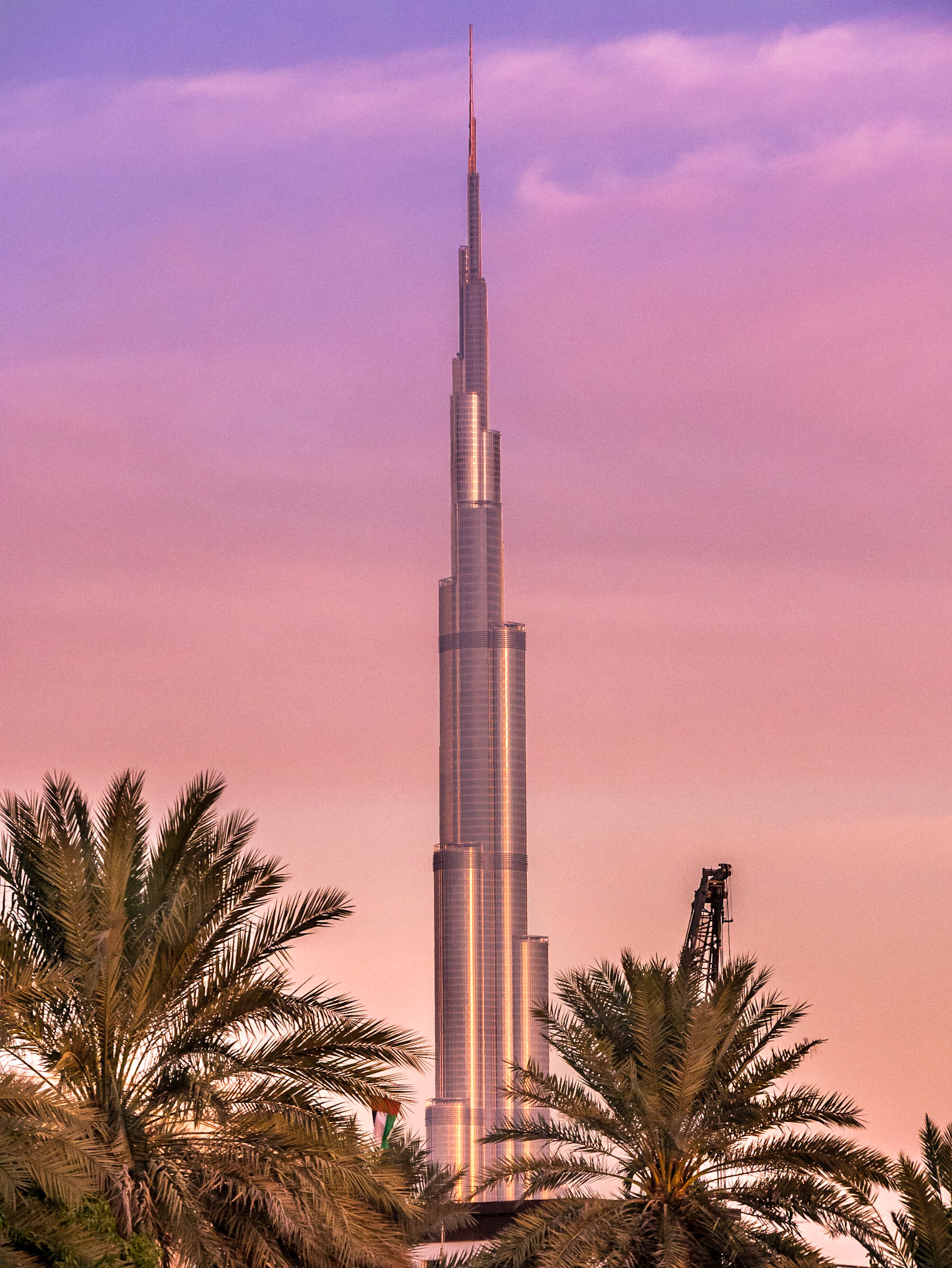 Burj Khalifa im Abendrot (Dubai)