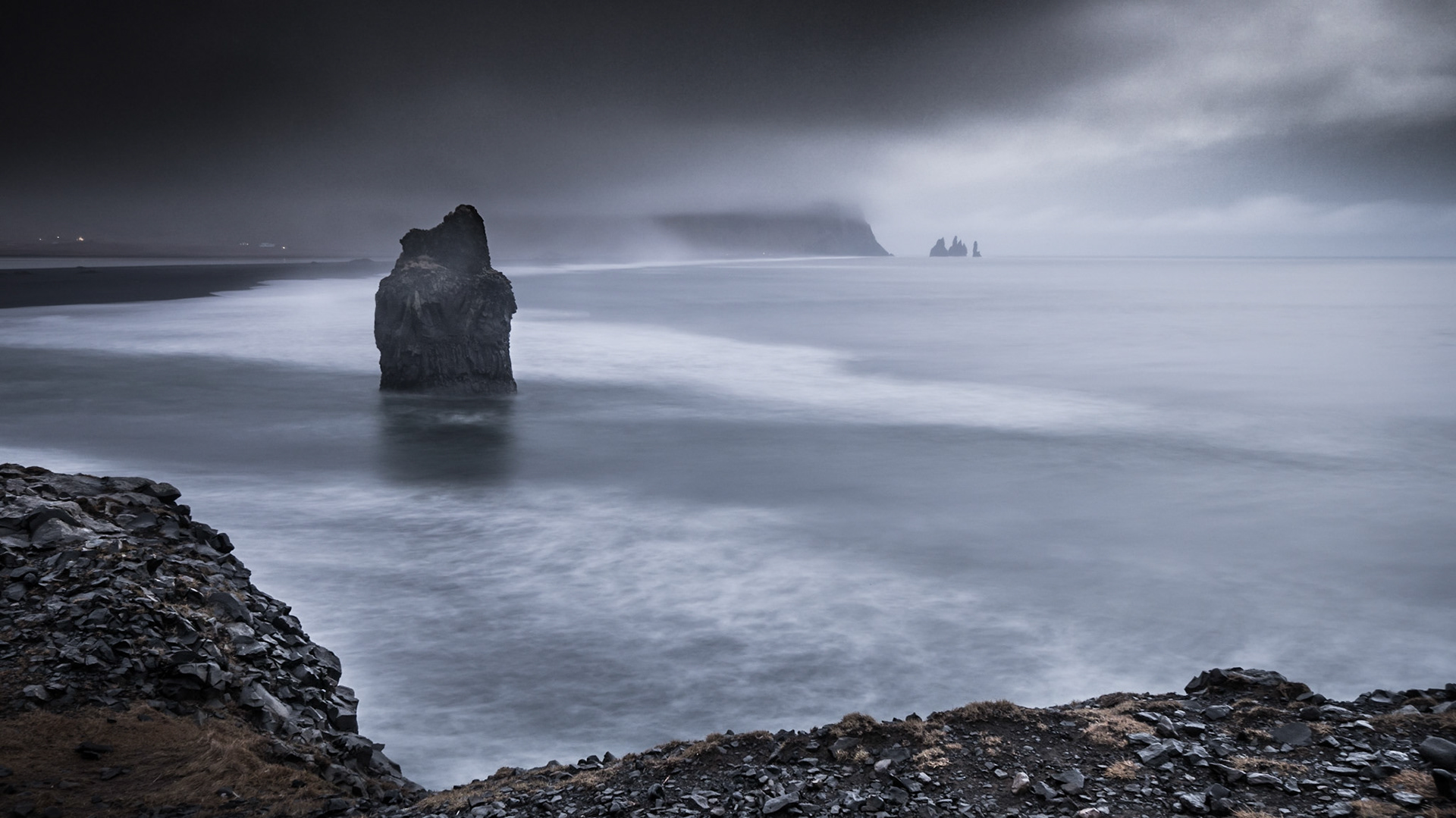 Reynisfjara Viewpoint