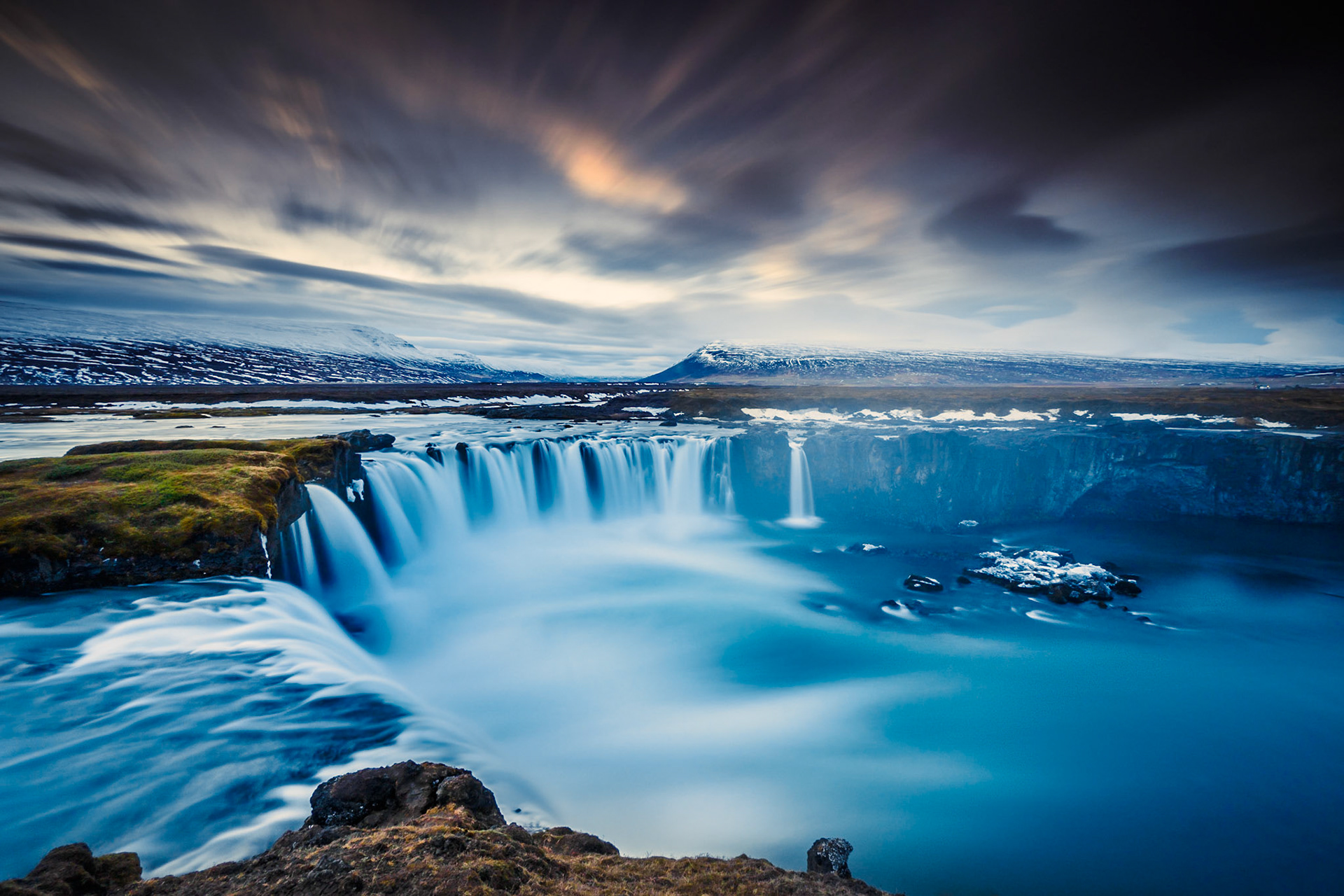 Goðafoss, Island zum Sonnenuntergang im Winter