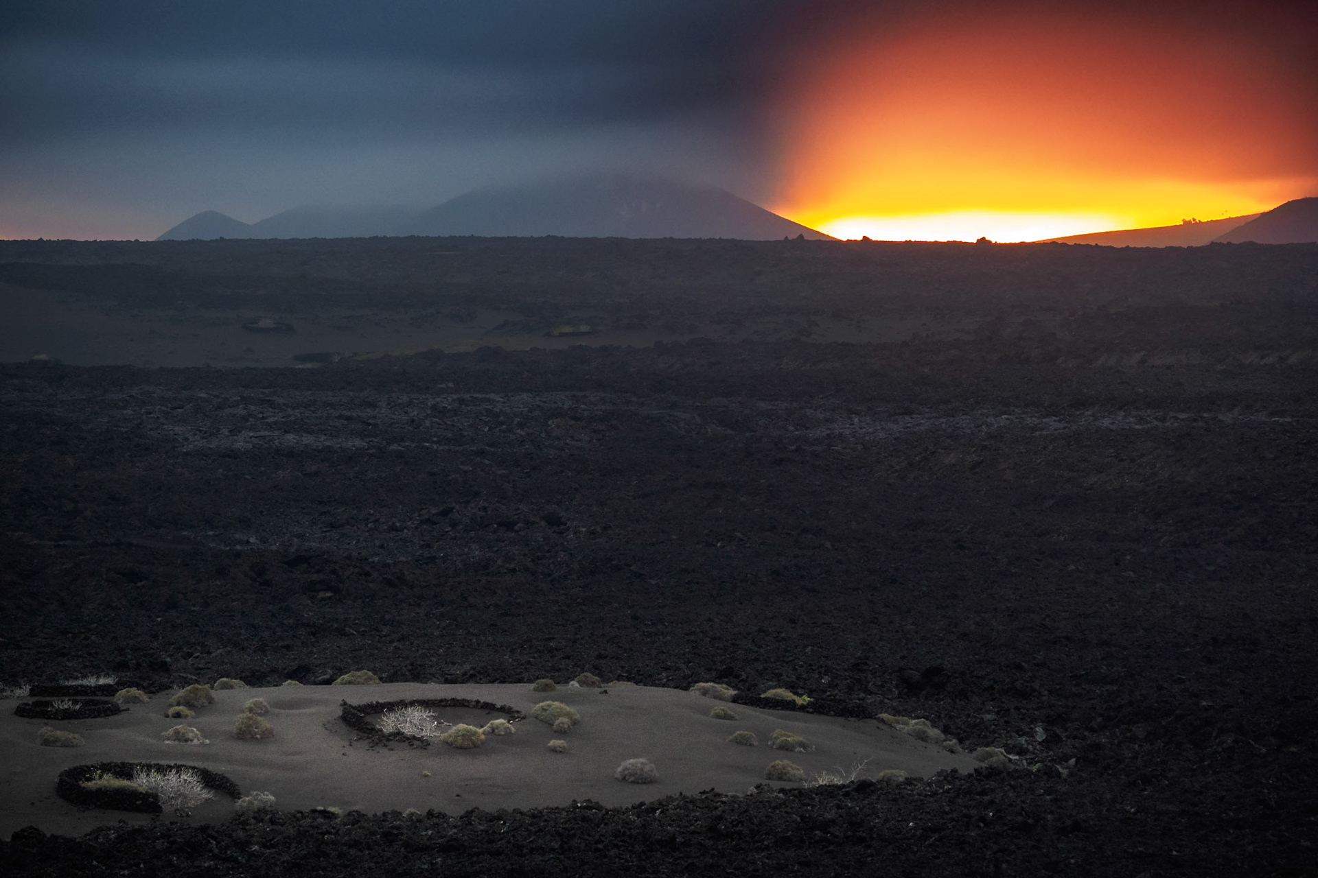 Sonnenaufgang im Timanfaya, oder: Explosion in Mordor