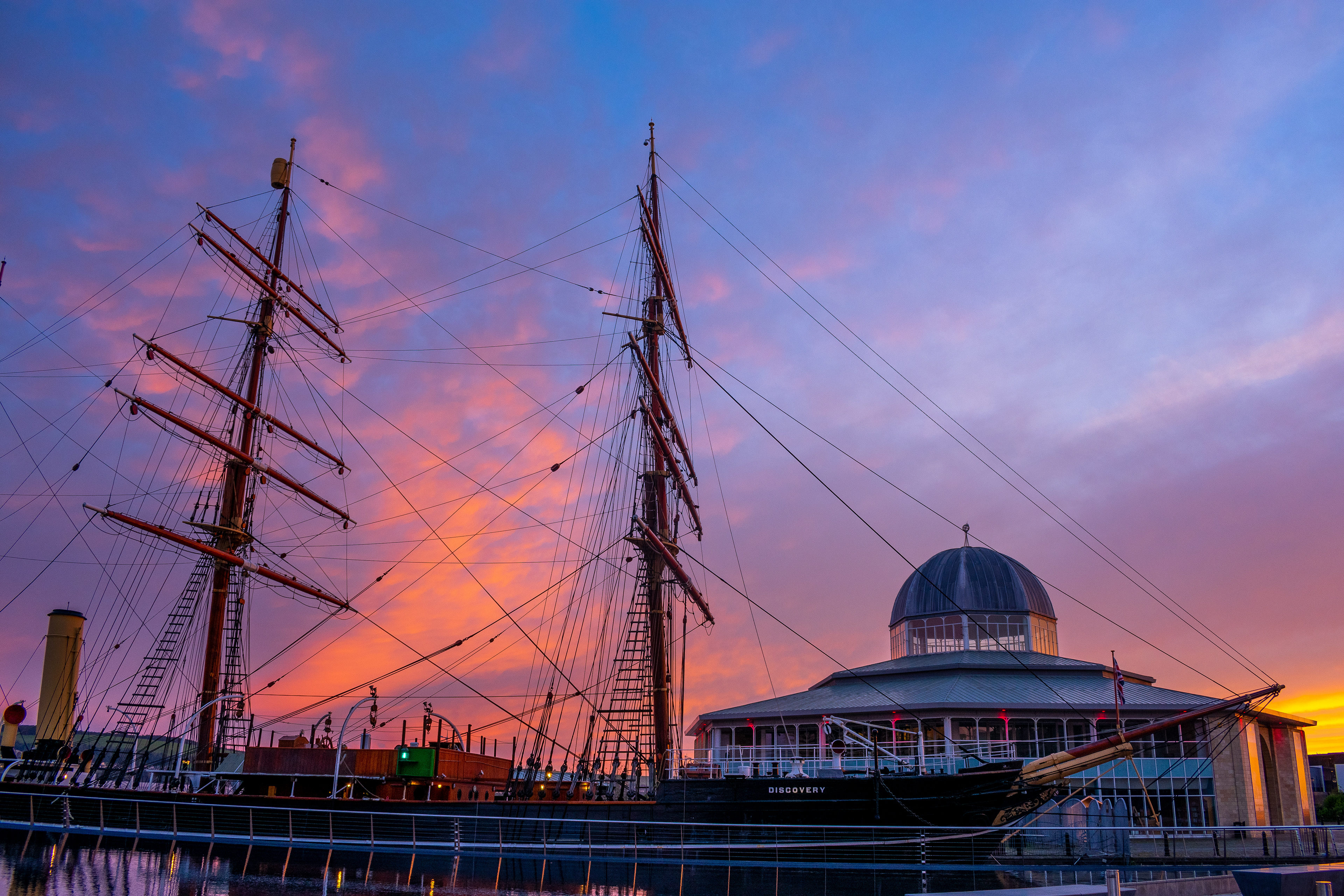 October: Dundee Sunset