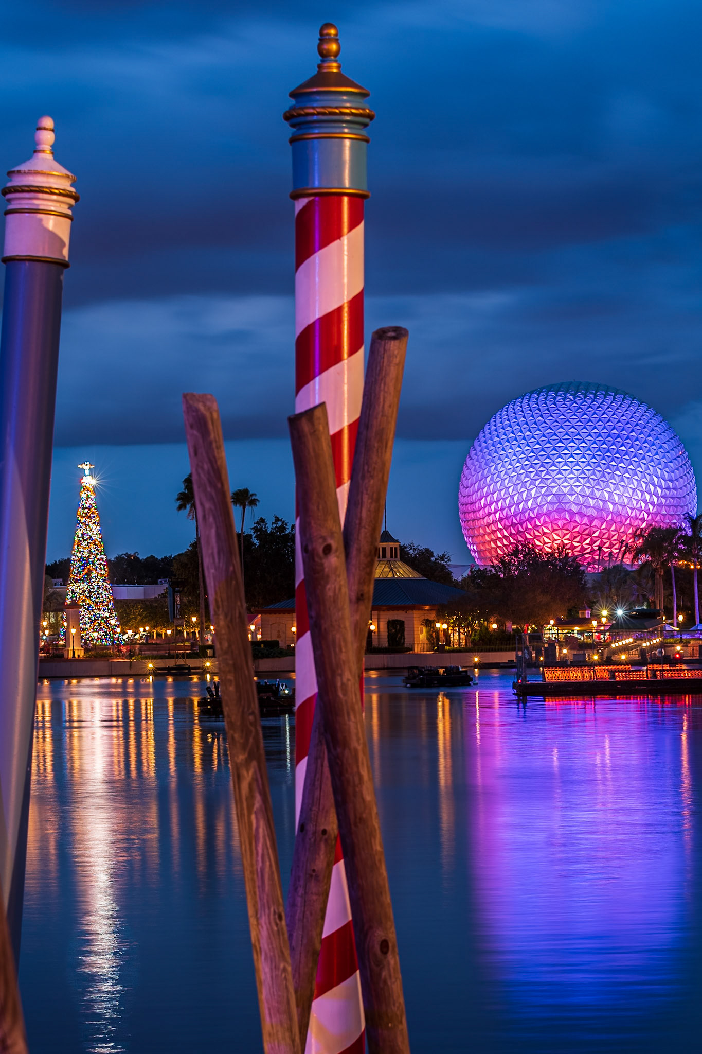 Epcot Christmas Tree from Venice