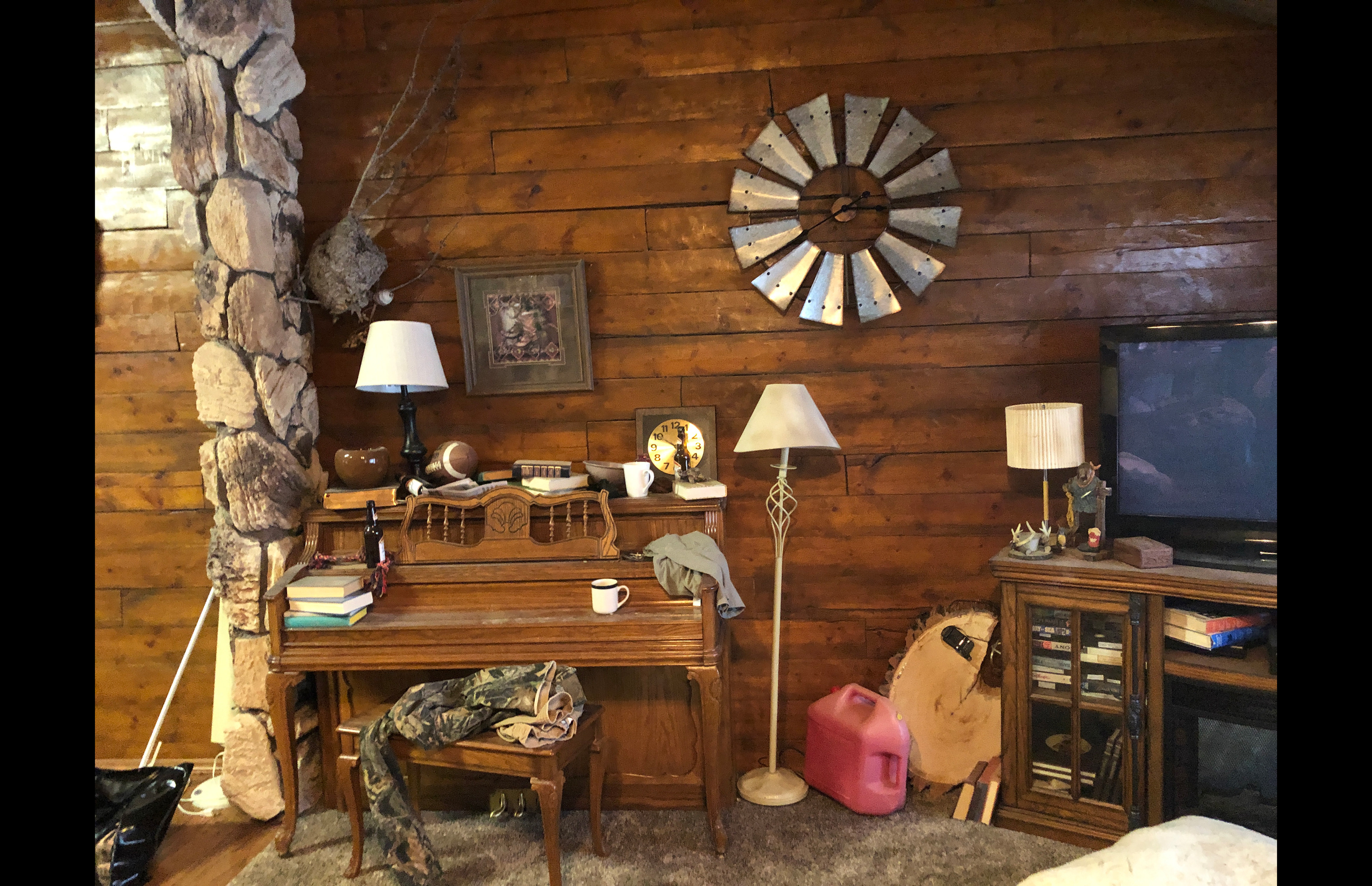 Nicole's Living Room - Set Photo