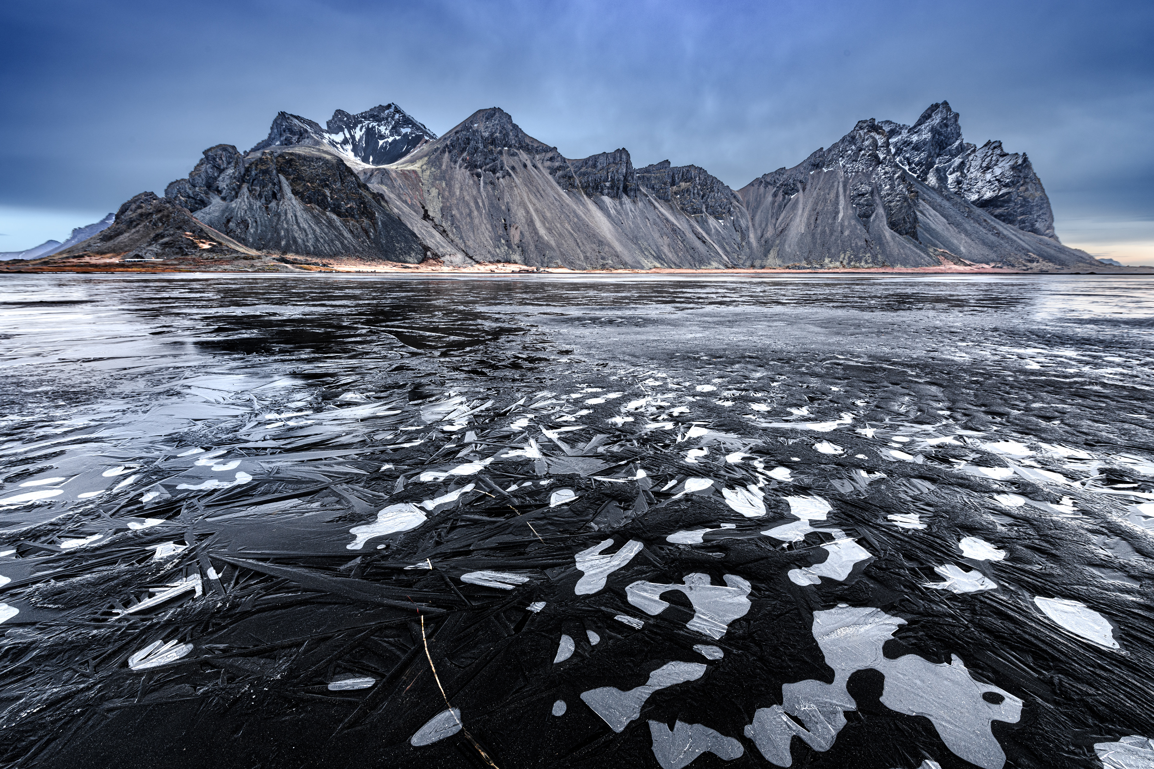 DESERT GLACE