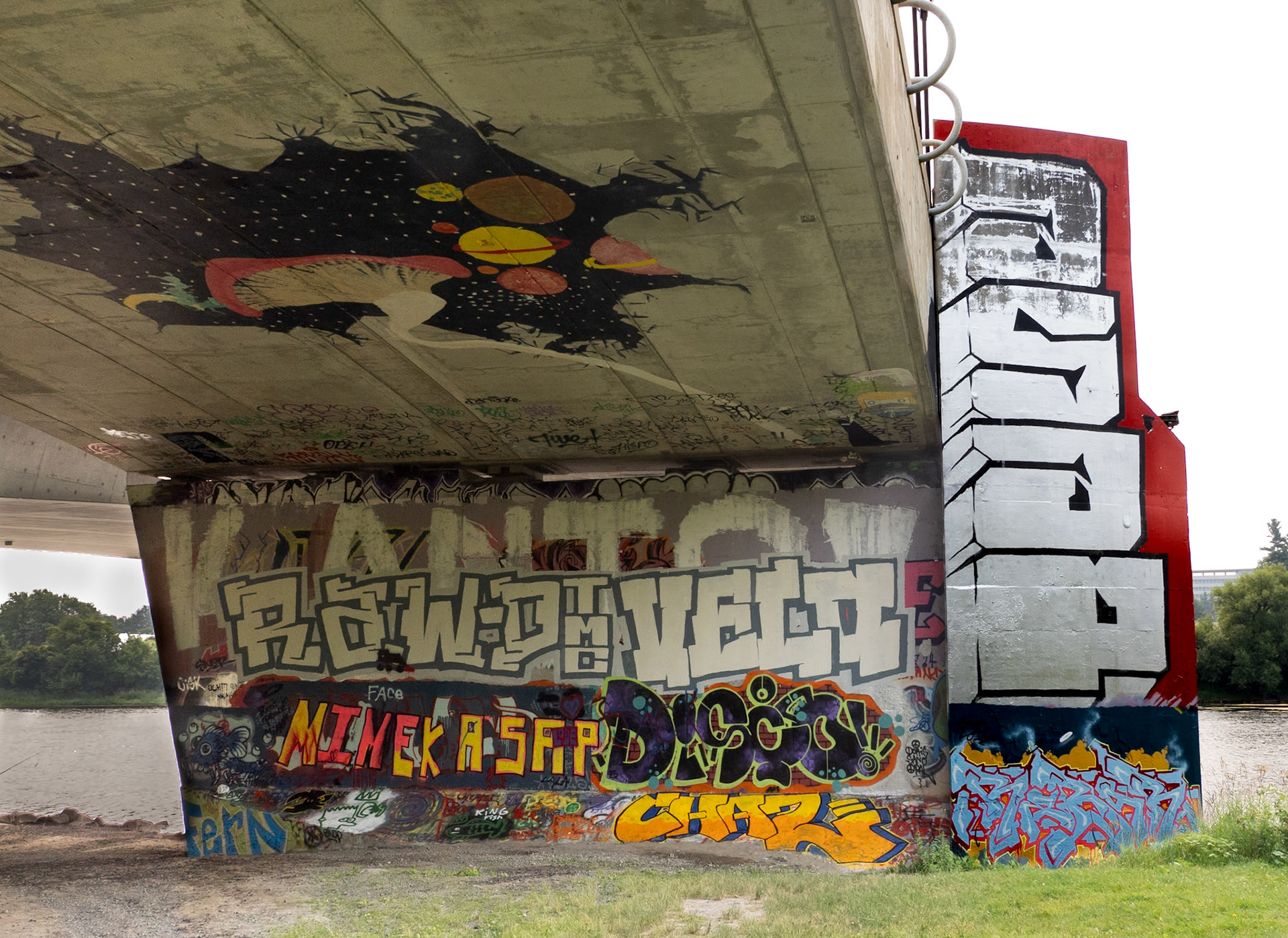 Dunbar (Bronson St) Bridge