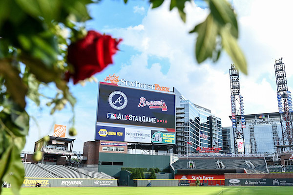 Dinner on the Diamond at SunTrust Park during the All-Star Game on Tuesday, July 9, 2019. Photo by Adam Hagy for the Atlanta Braves