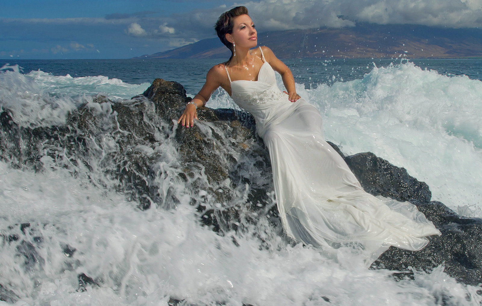 Maui beach wedding moments that inspire