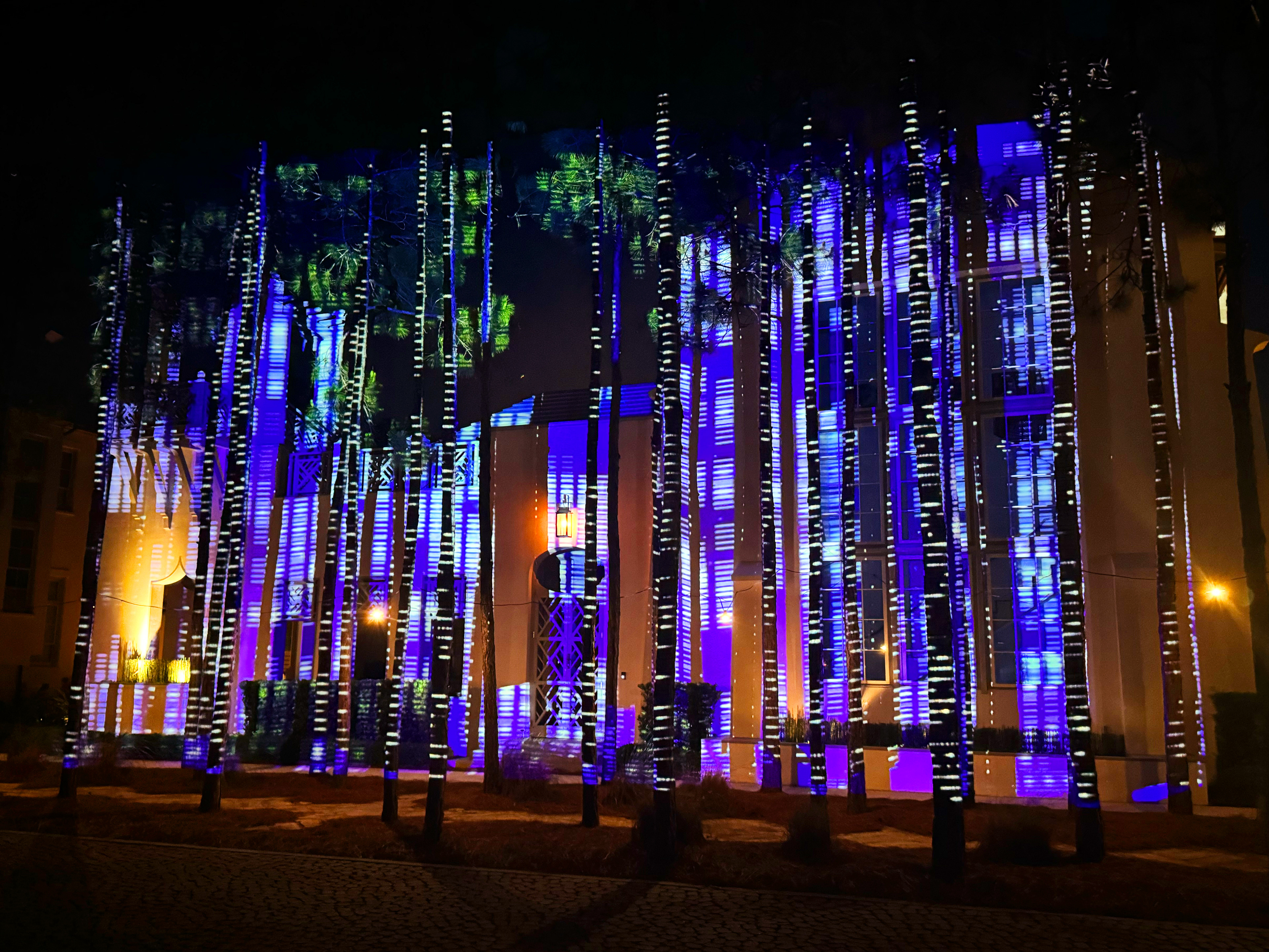 Projection stills from Sonolumin 01, Digital Graffiti festival in Alys Beach, FL.