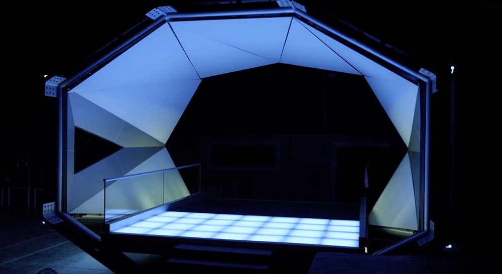 Animation on the floor of the Skywalk prototype. (Photo: StandardVision)