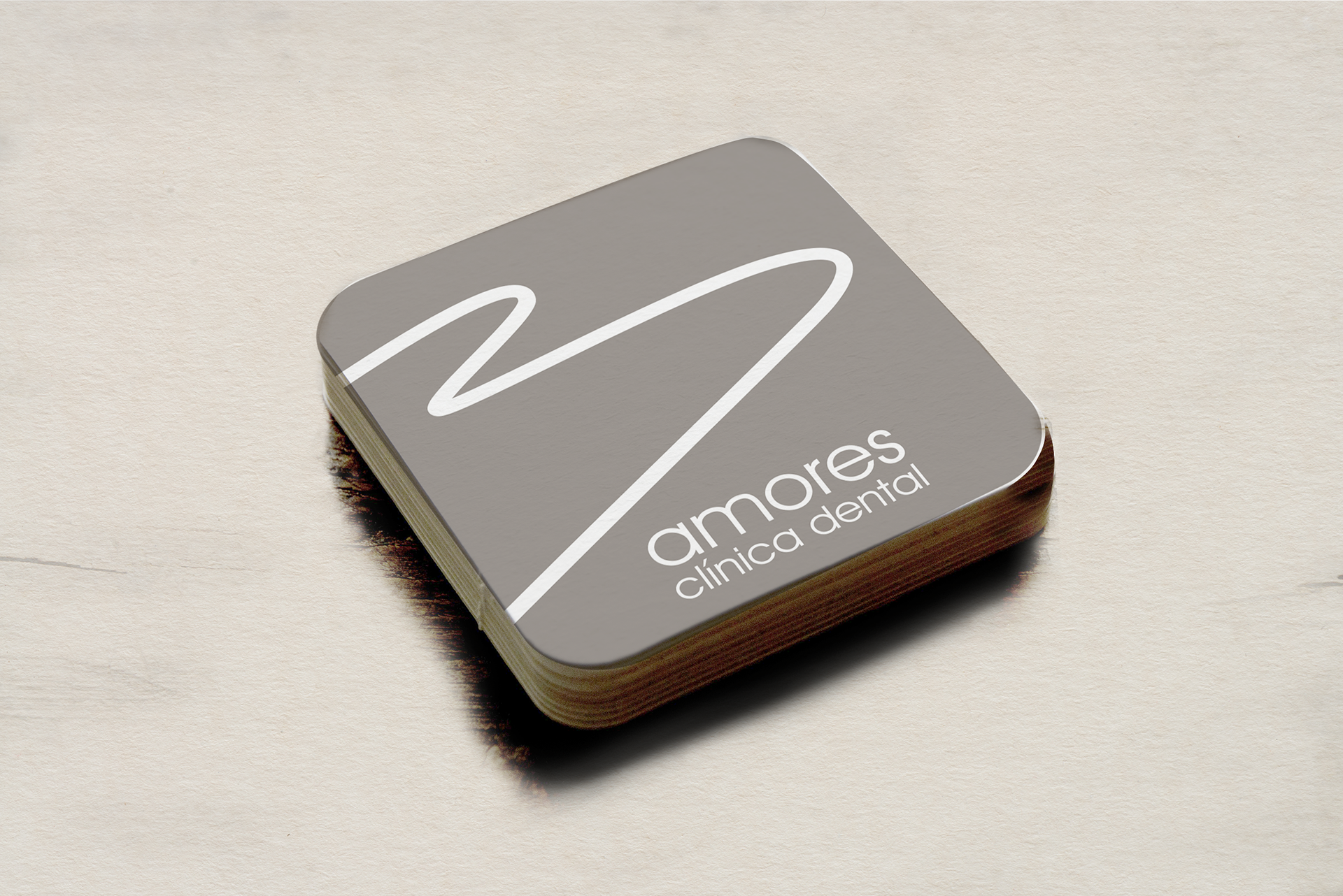 Identidad corporativa de Clínica dental Amores