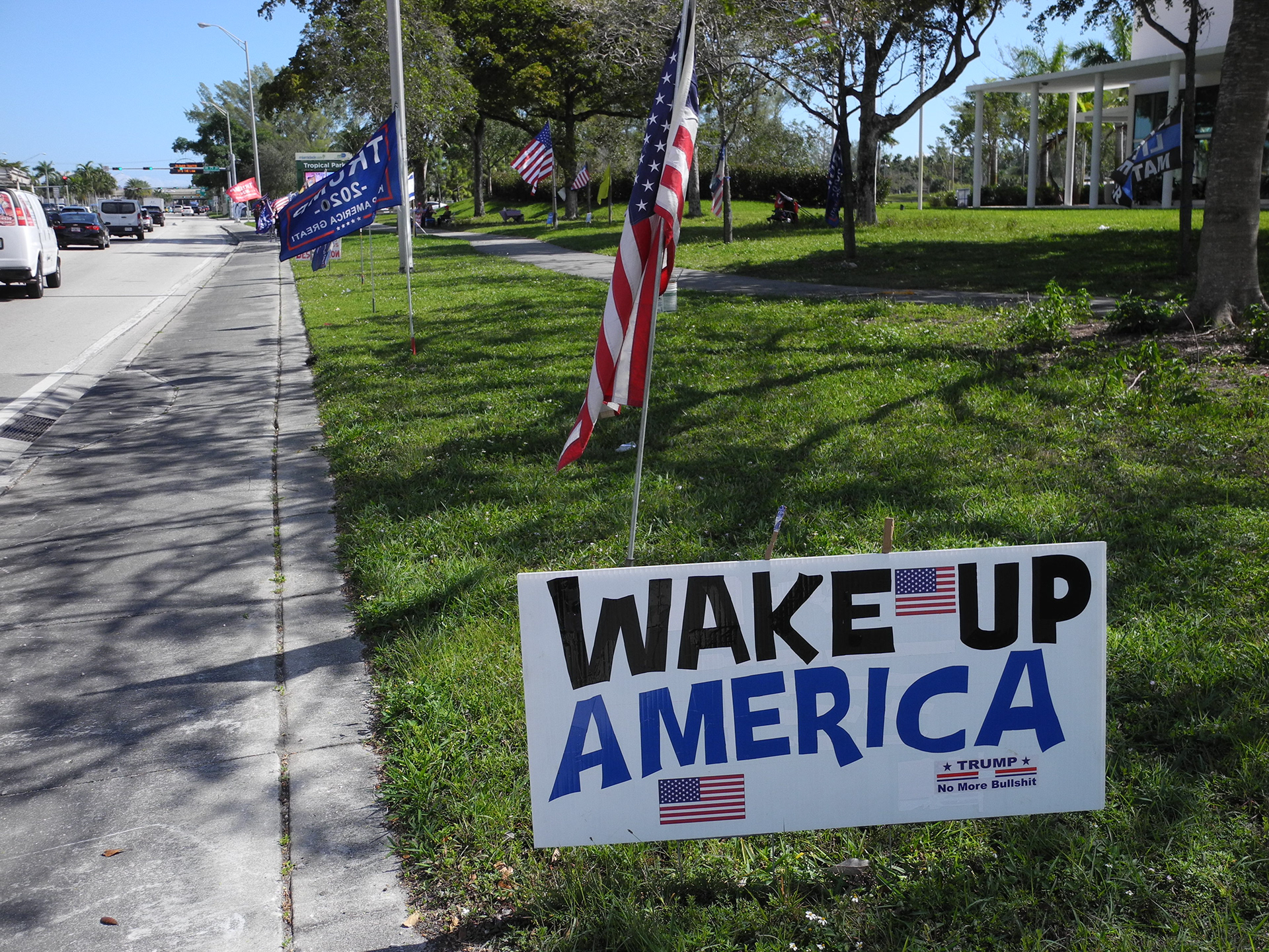 Trump protestors leaving a message.