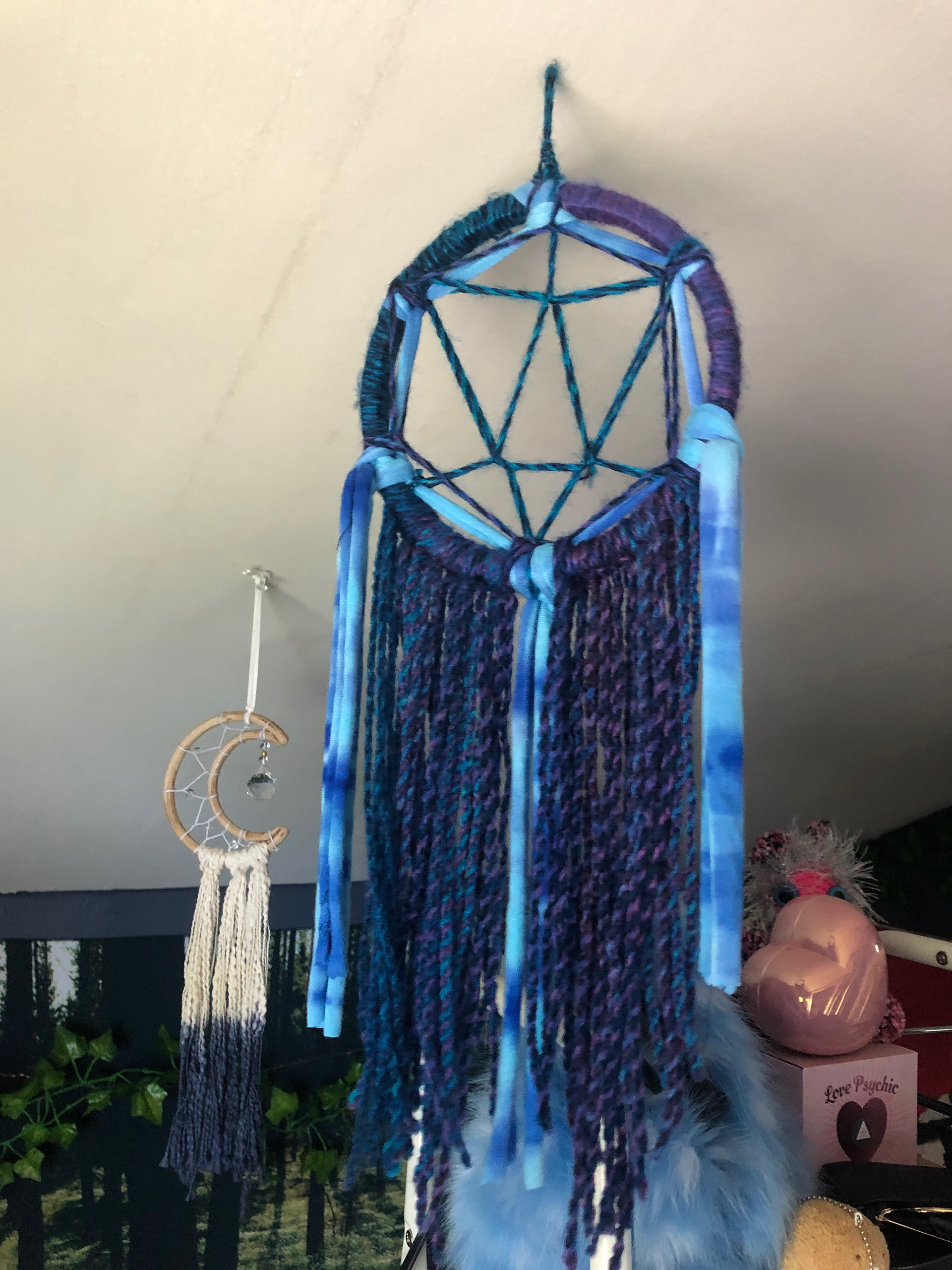 Icosahedron dream catcher. August 2019.