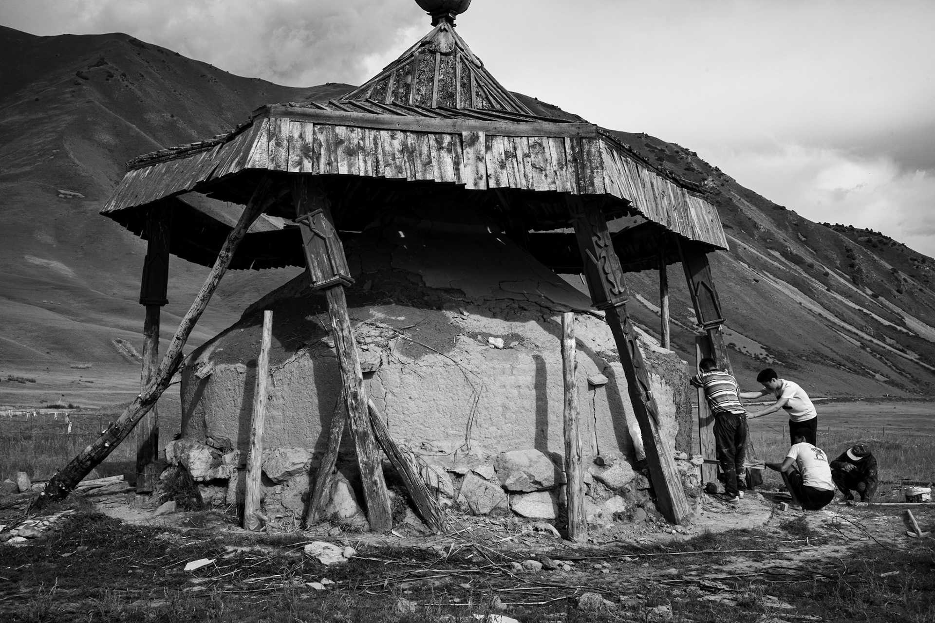 Kaba-Uulu Kojomkul Mausoleum, Suusamyr Valley, Kyrgyzstan