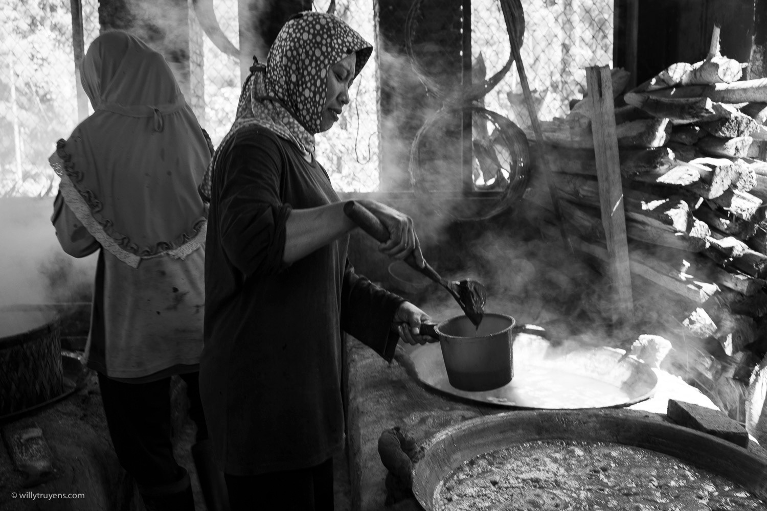 Processing of Gula Jawa (Palm sugar), Kalibaru, Java 