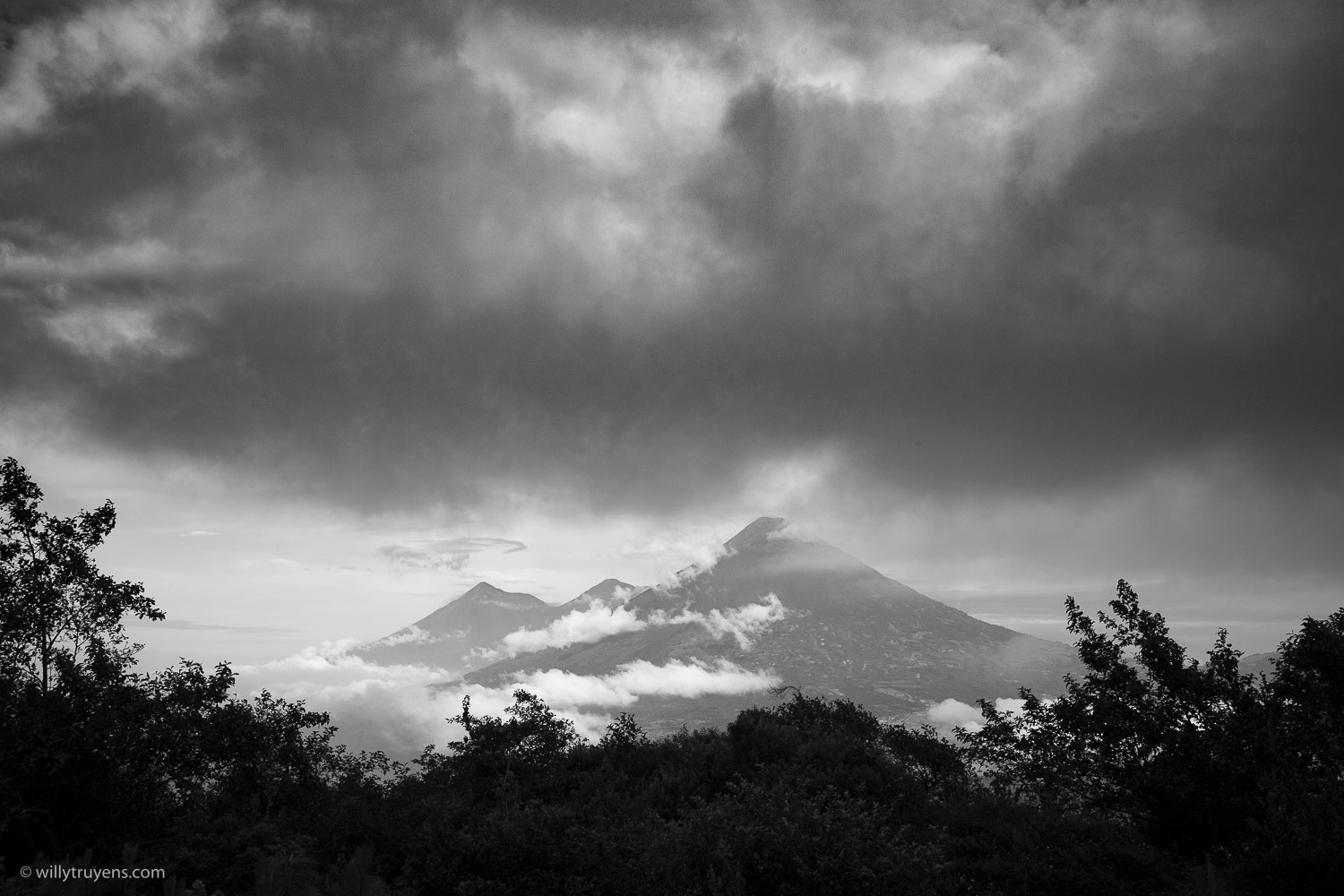 Volcan de Acatenango, Antigua, Guatemala