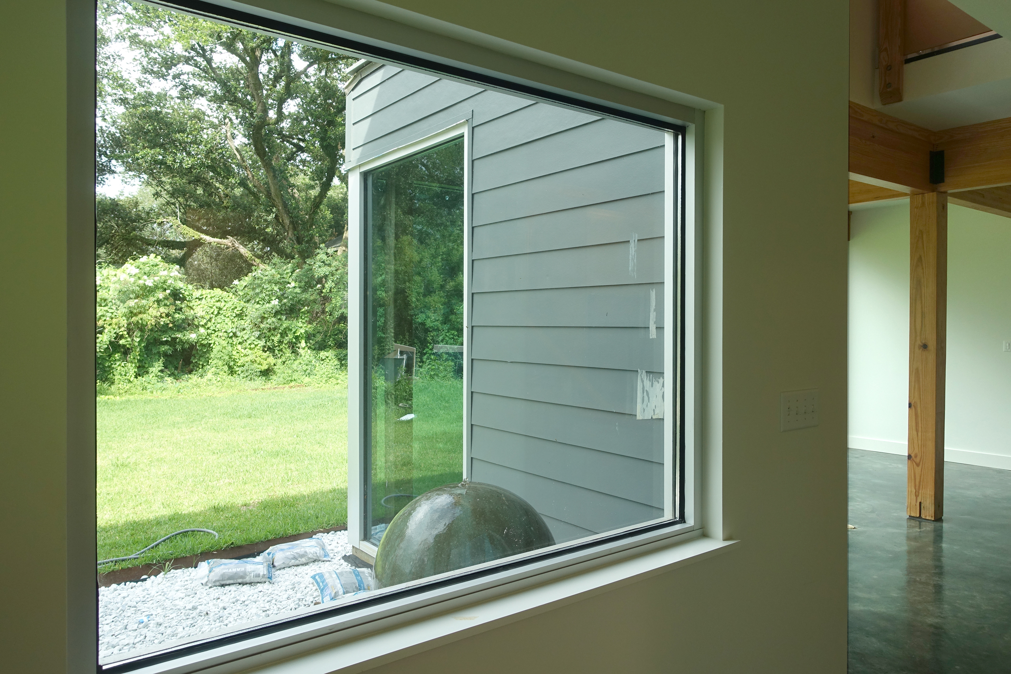 Inside/Outside