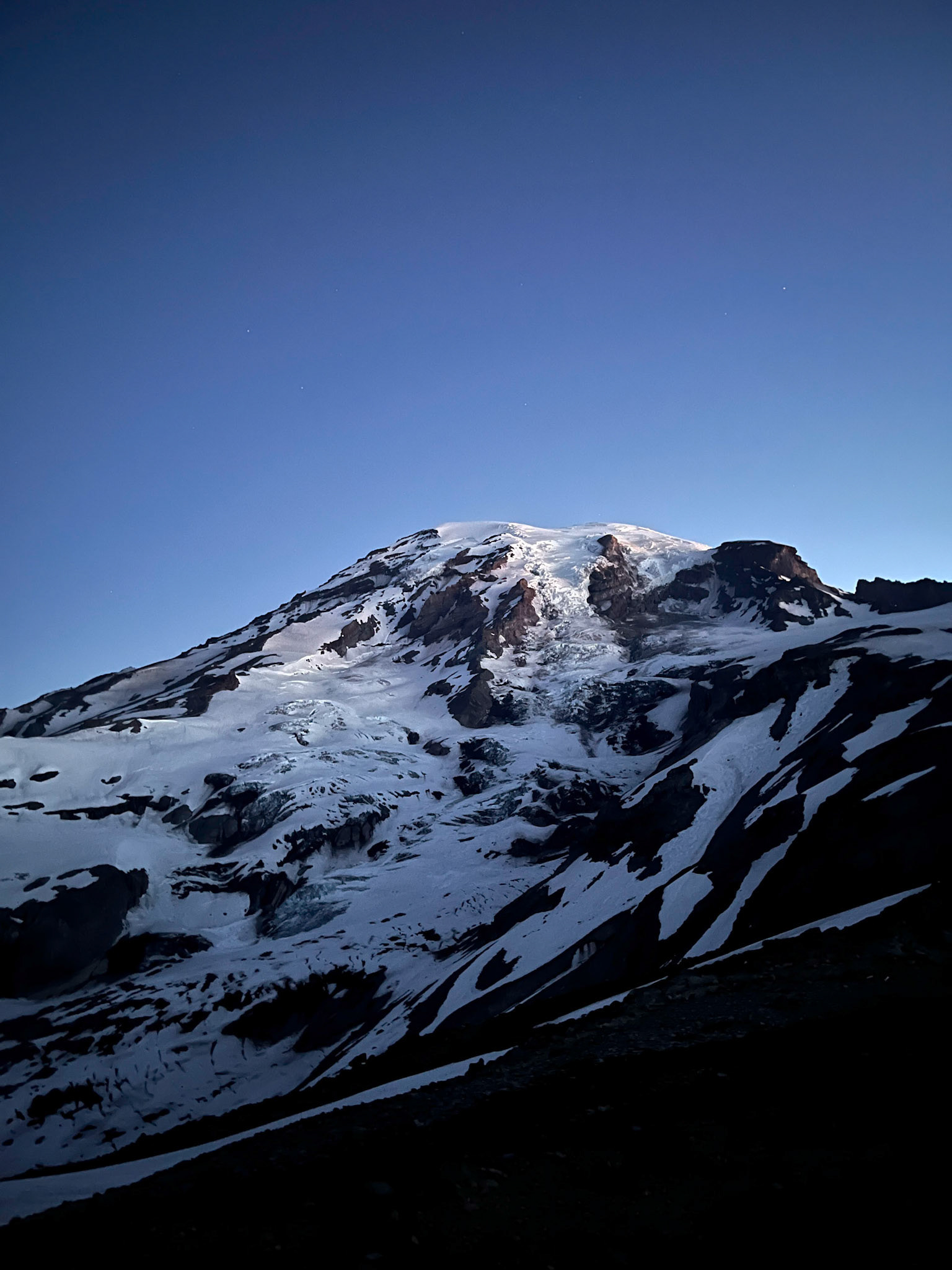 iOS night photo: Mt Rainier from Skyline trail @ 0500hrs. Less interpolation, more definition. This was about 40mins before Sunrise, but the camera sensor was able to provide decent fidelity.