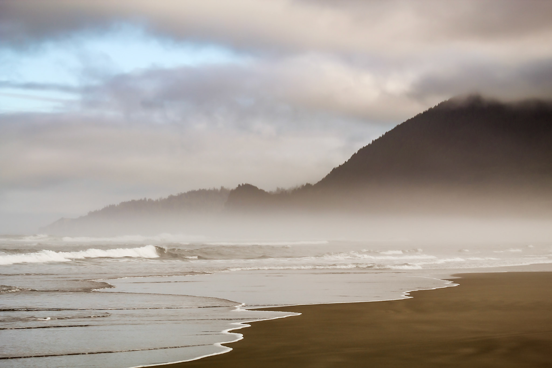 Neah-Kah-Nie Sea Spray