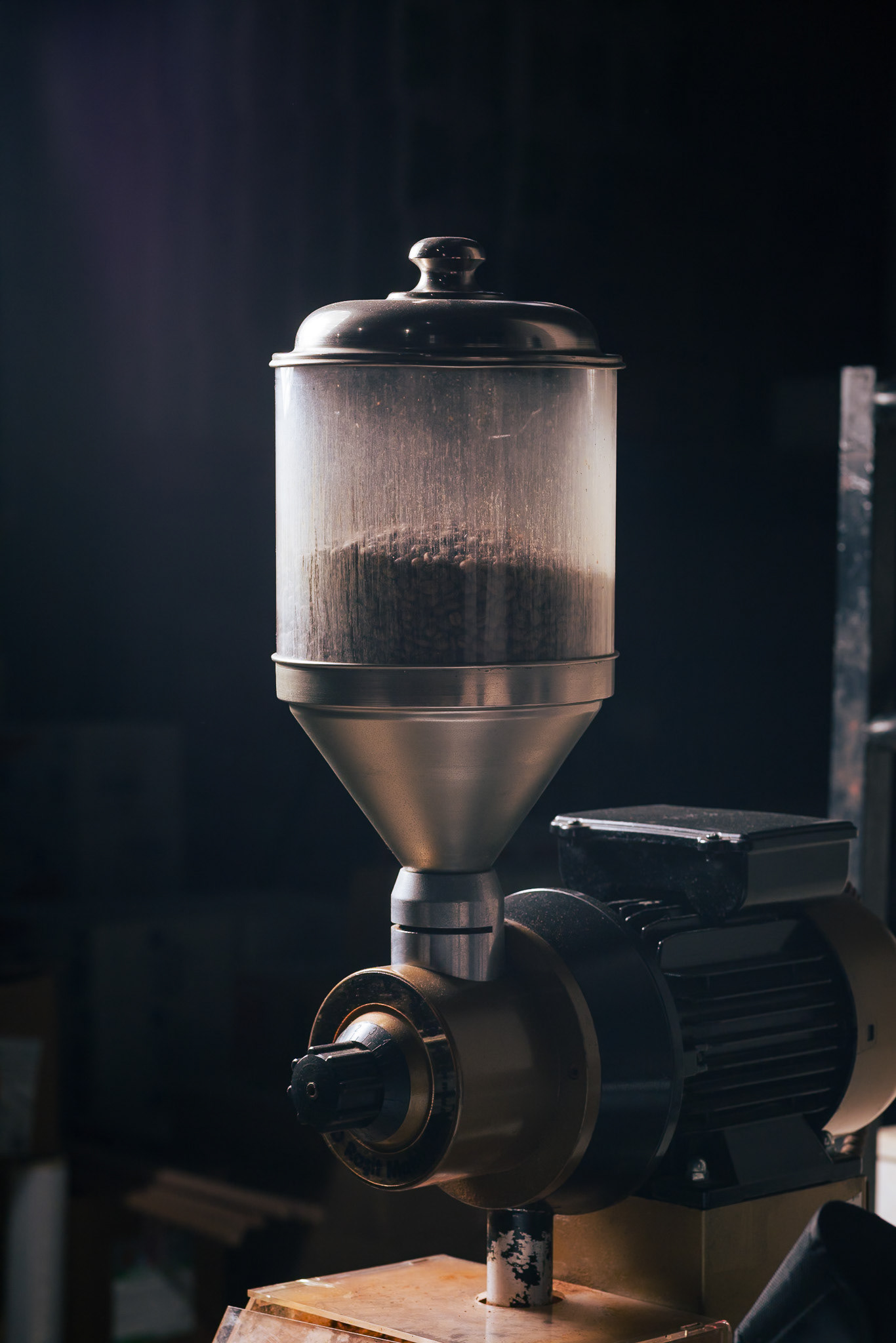 We both supply and repair your restaurant & beverage equipment Repair Service Have a piece of equipment that is past its prime. We can get it up and running excellent again in no time. We specialize in the repair and restoration of your old equipment to keep it running at its best and keep you operating at yours.