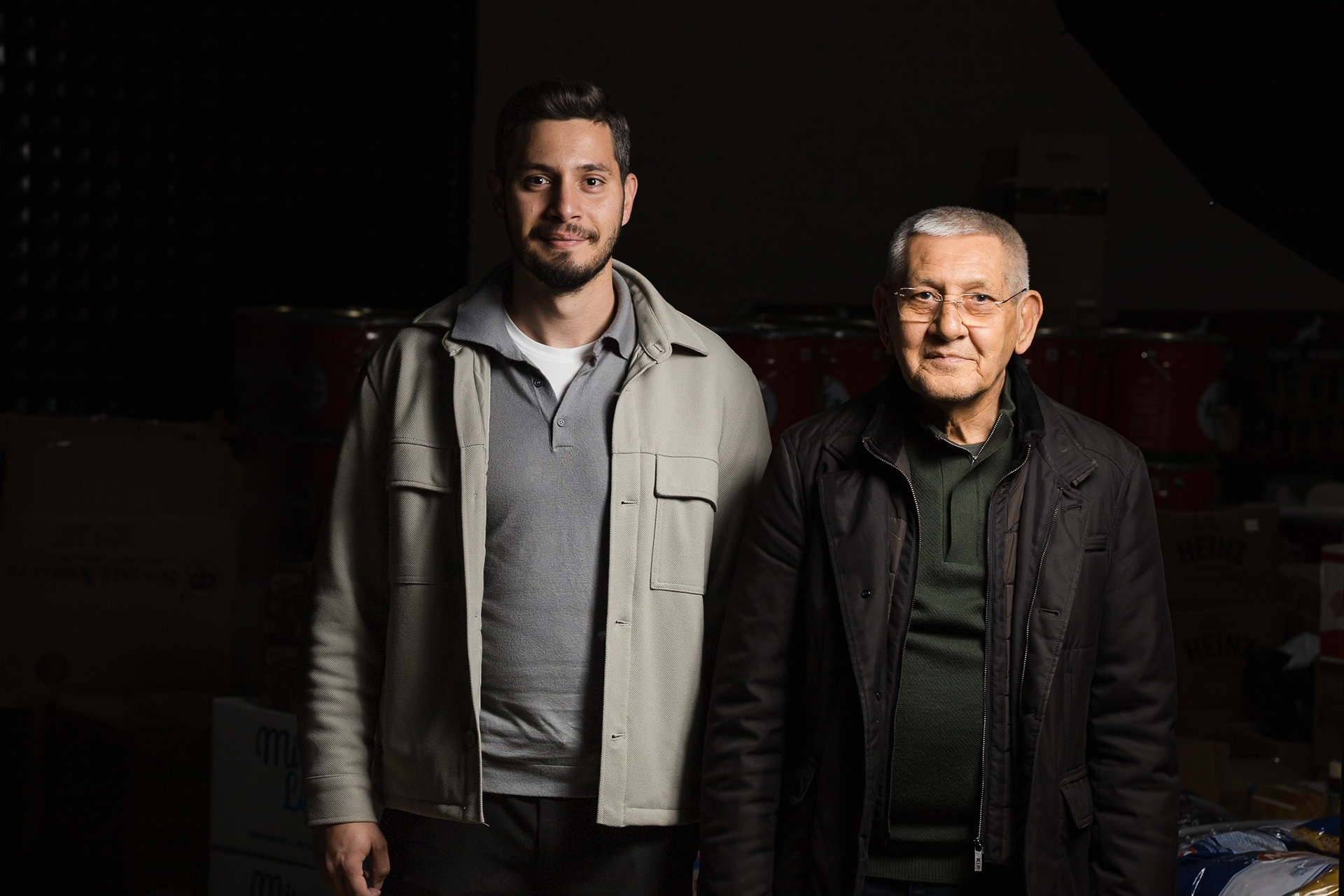 About Us We started this journey in a 30 m² nuts retail shop in 2019, today it continues to grow and develop day by day. In 2021, with the reduction of the effect of the pandemic, we stepped into the small-scale wholesale nuts trade; and as of 2022, we expanded our customer portfolio and strengthened our wholesale trade channel by beginning to add large scale dealership partnerships.