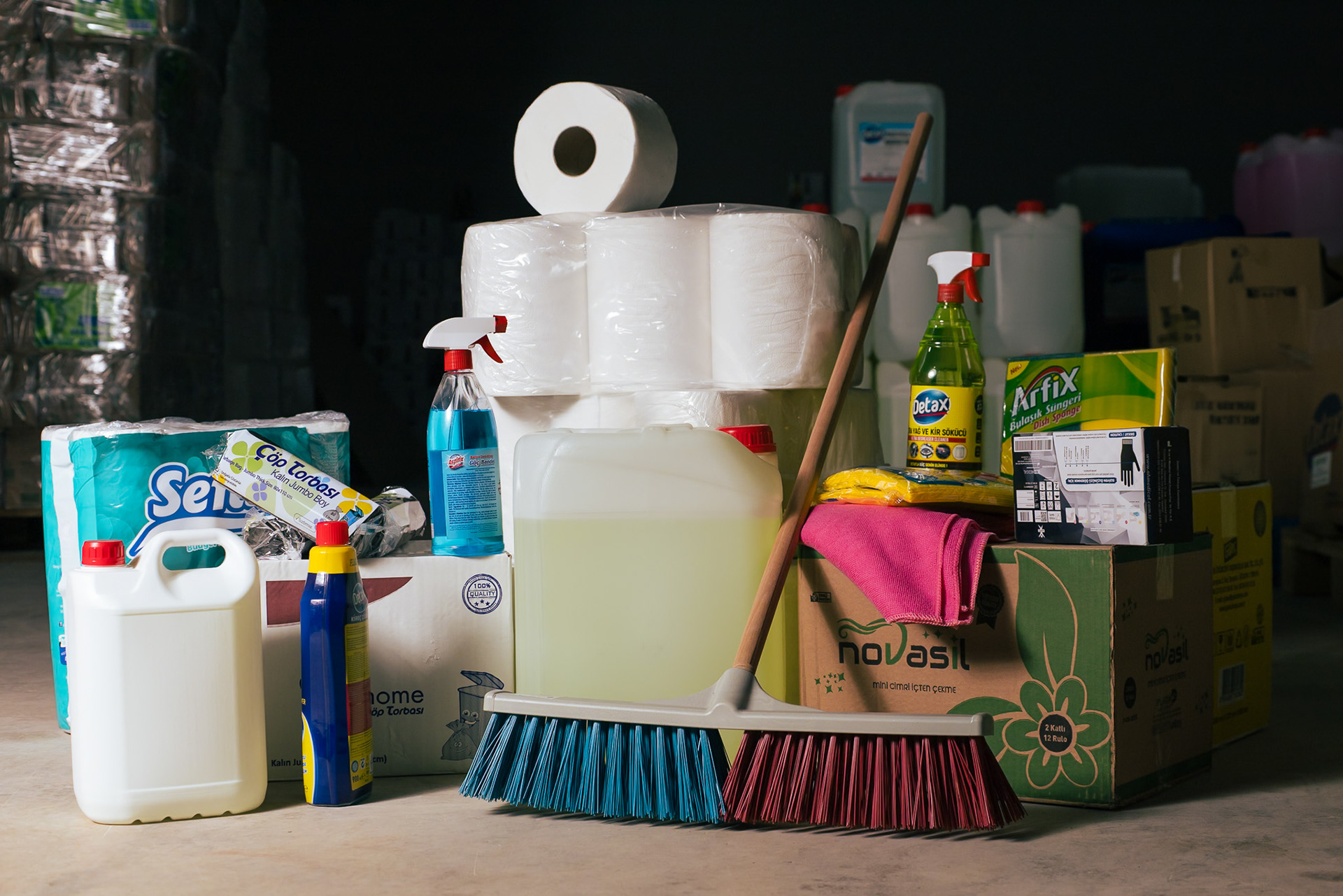 Cleaning products Helping you keep it clean behind the scenes. We carry all the cleaning & paper products, tools and utensils to keep your place clean