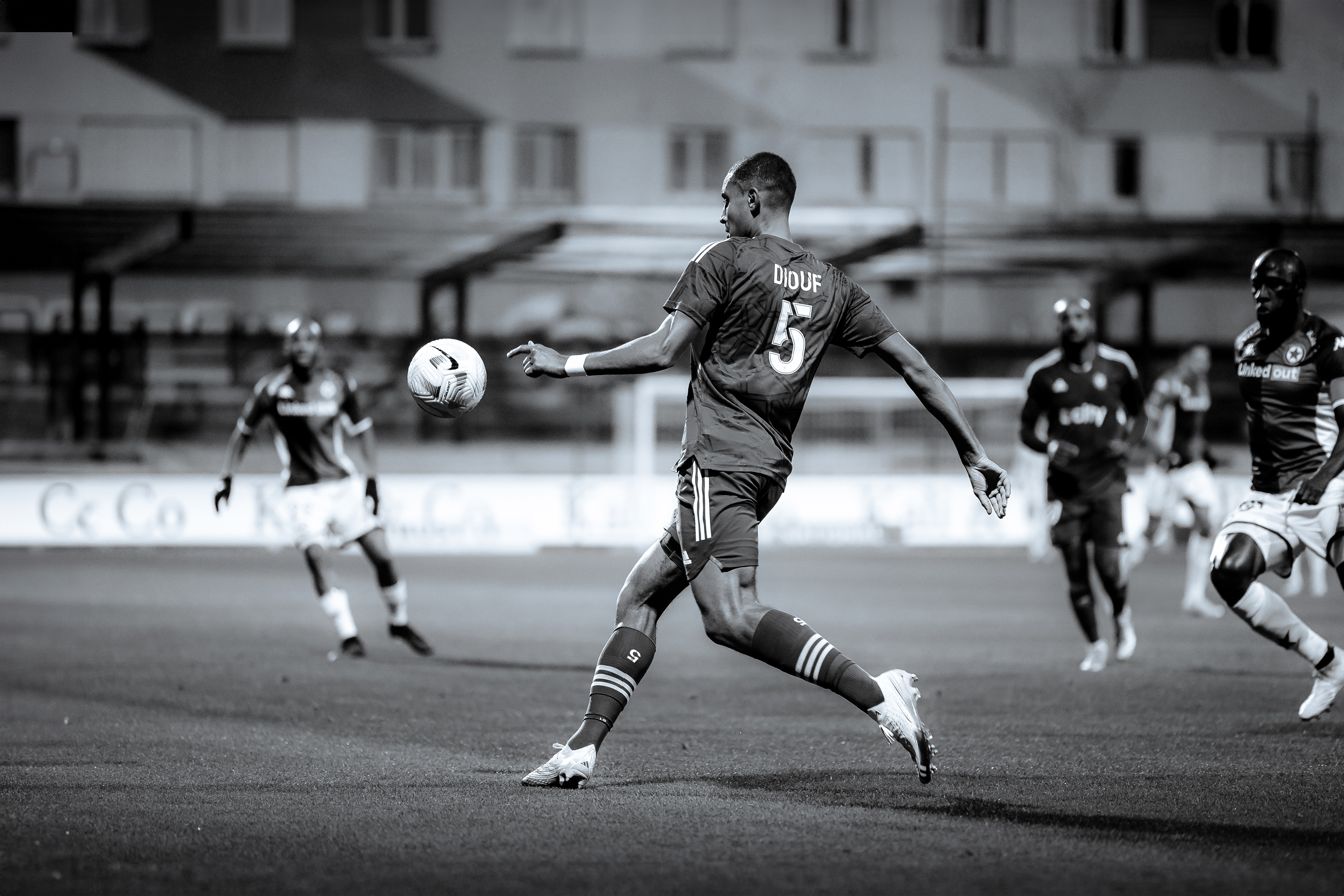 Red Star FC - FC Versailles • 07/12/2022