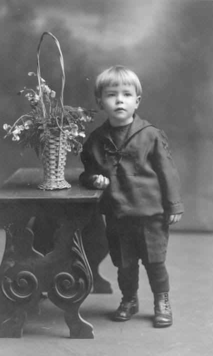 Titanic 3rd Class Passeneger Juha Panula Perished Along With His 4 Brothers and Mother.