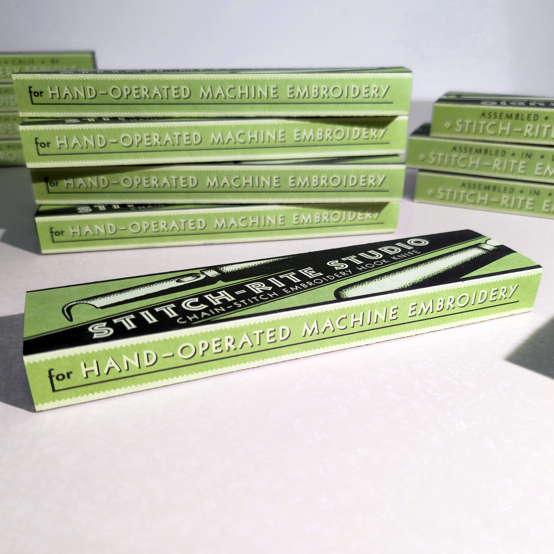 Hook Knife Packaging