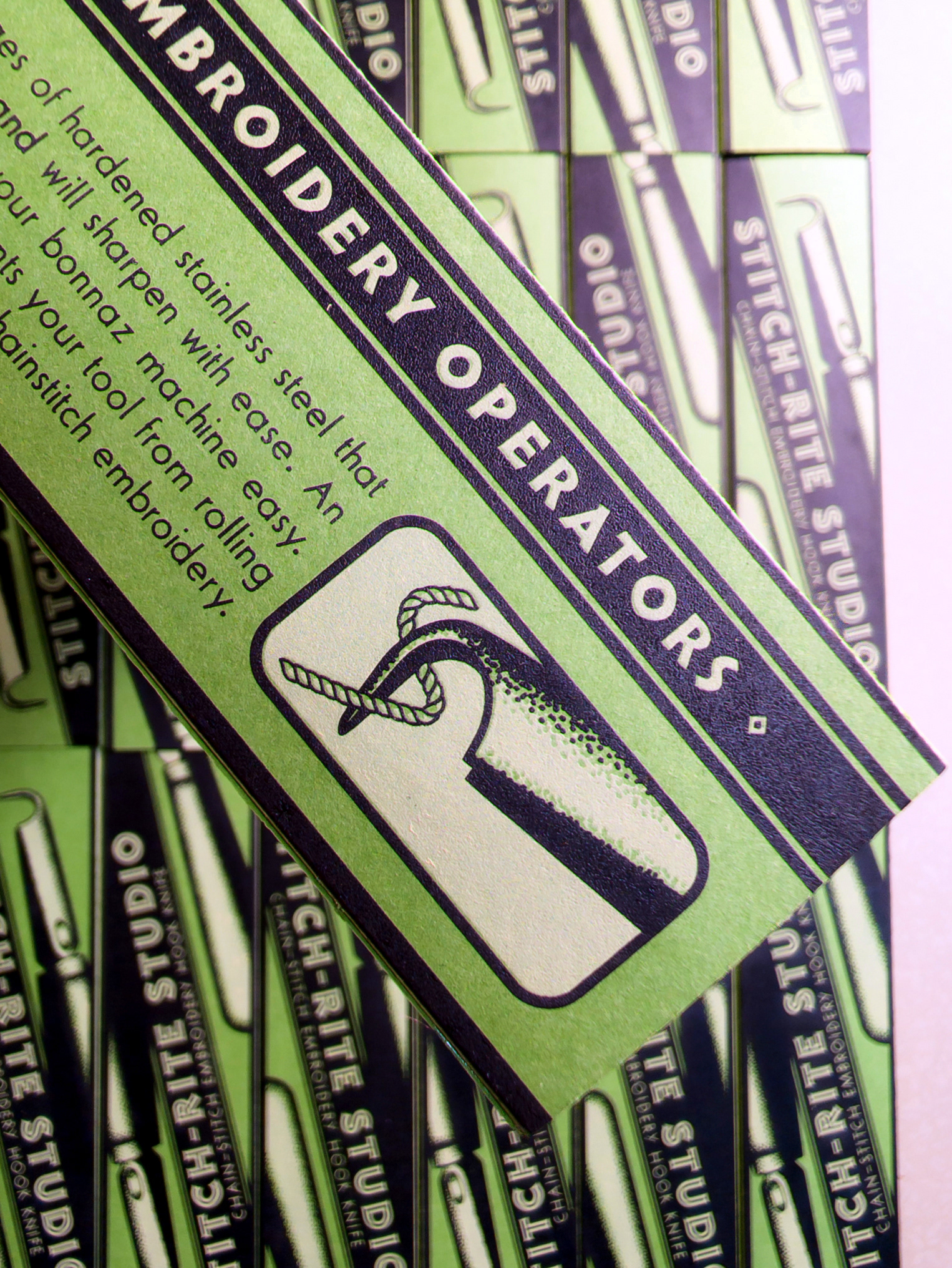 Hook Knife Packaging