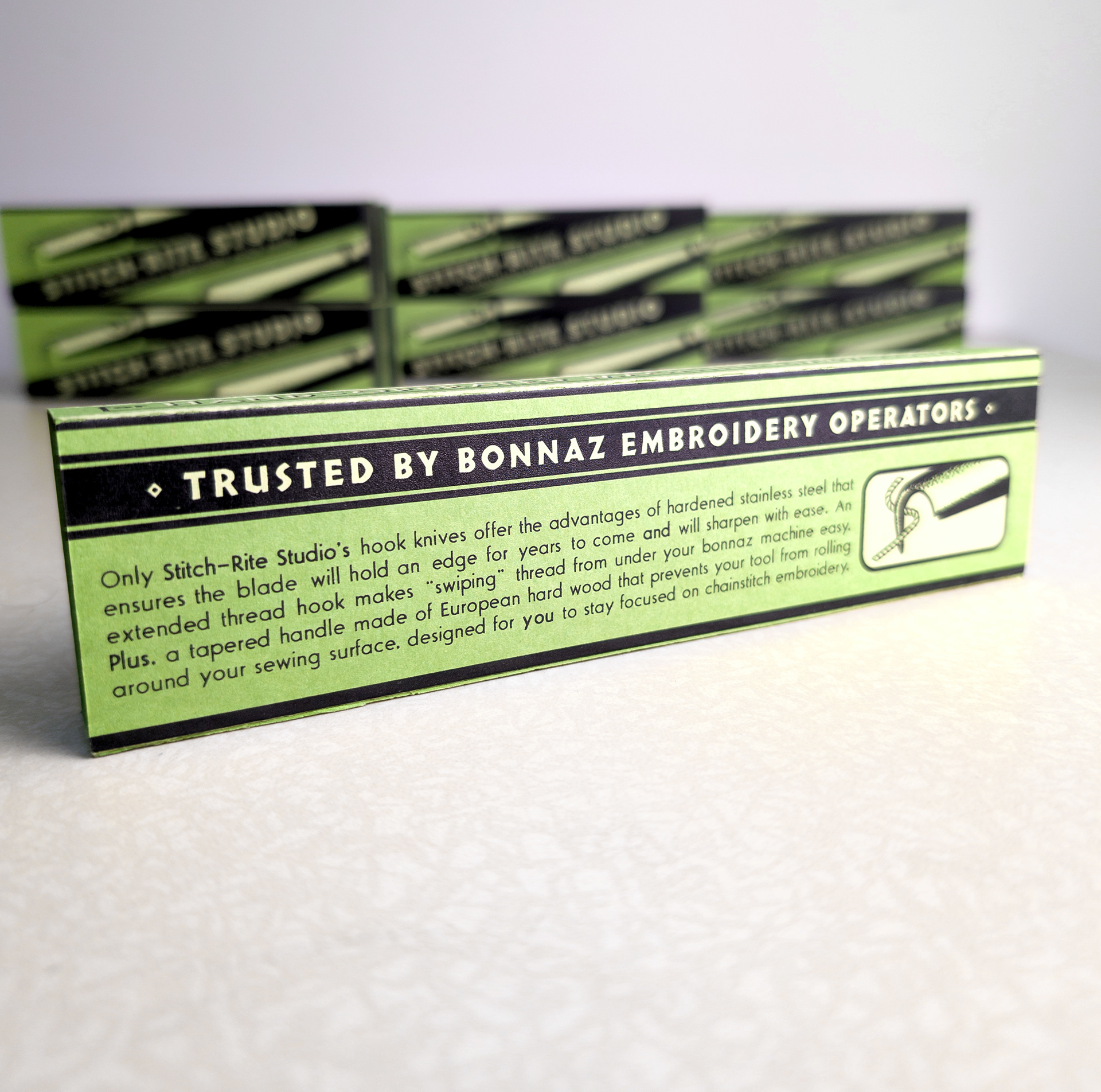 Hook Knife Packaging