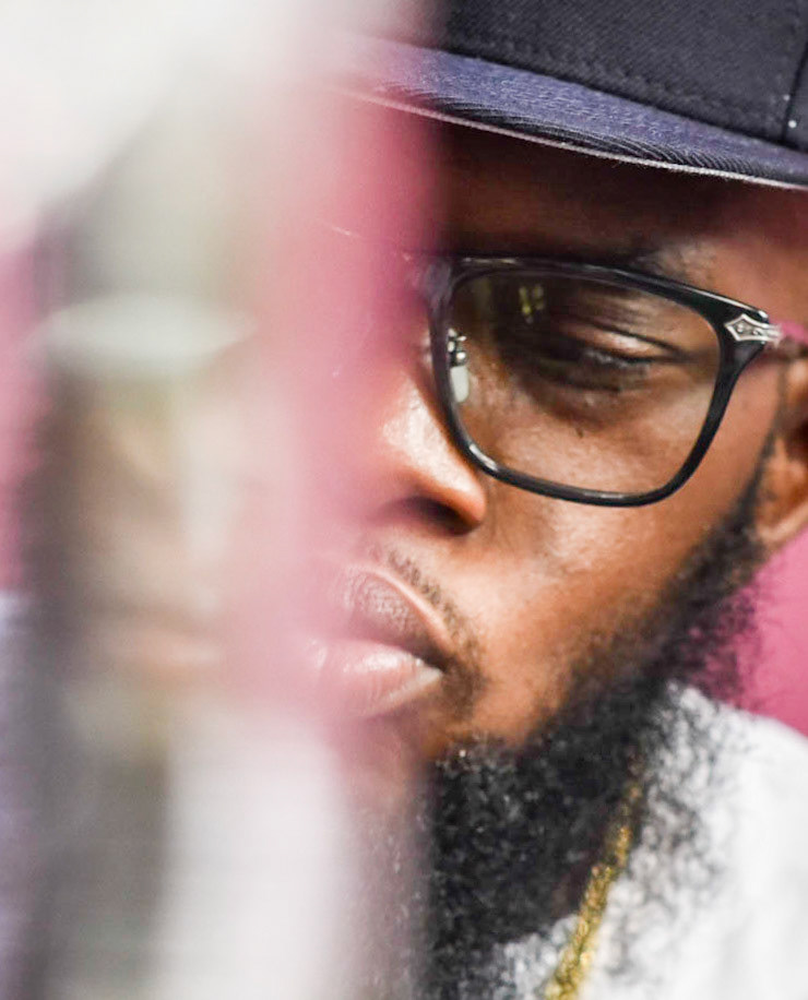 Prix D'Dami Coffeeshop. 420 smoke up with musicians Freeway and Mario Cash.