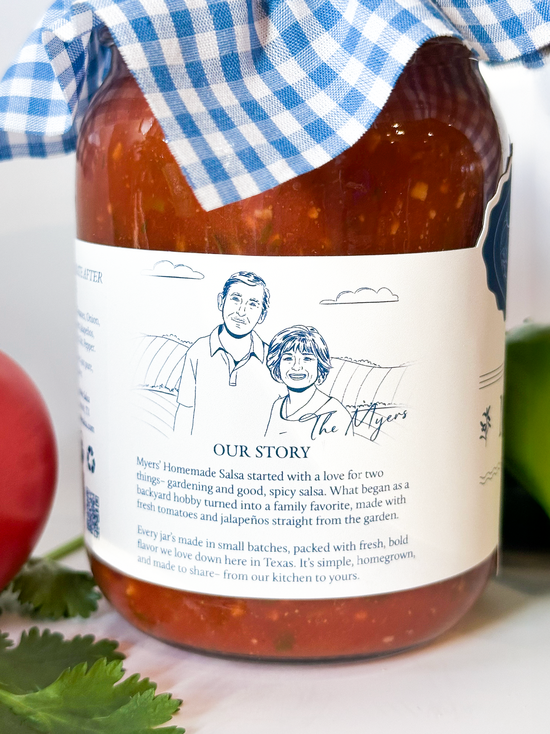A close up of the salsa label.