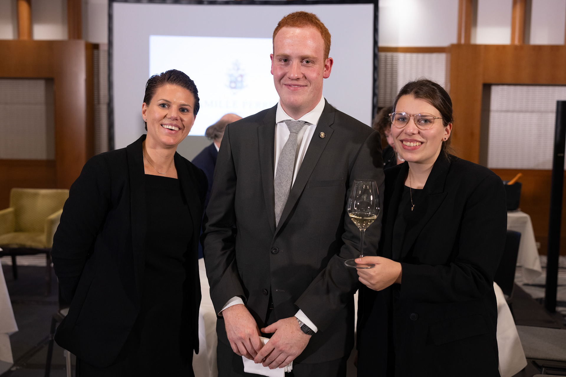 20231112 ANTWERP, BELGIUM Radisson Blu Astrid Hotel, final Best Sommelier of Belgium. Del Turco Jeno – Le Chalet de la Fôret** busy with the test on the picturesThis official title, unlike various commercial initiatives, not only comes with a trophy, valuable prizes, and enduring recognition but also opens doors for the winner to compete in European and World Championships. These global competitions are organized by ASI (Association Sommeliers International), currently led by the Belgian William Wouters.