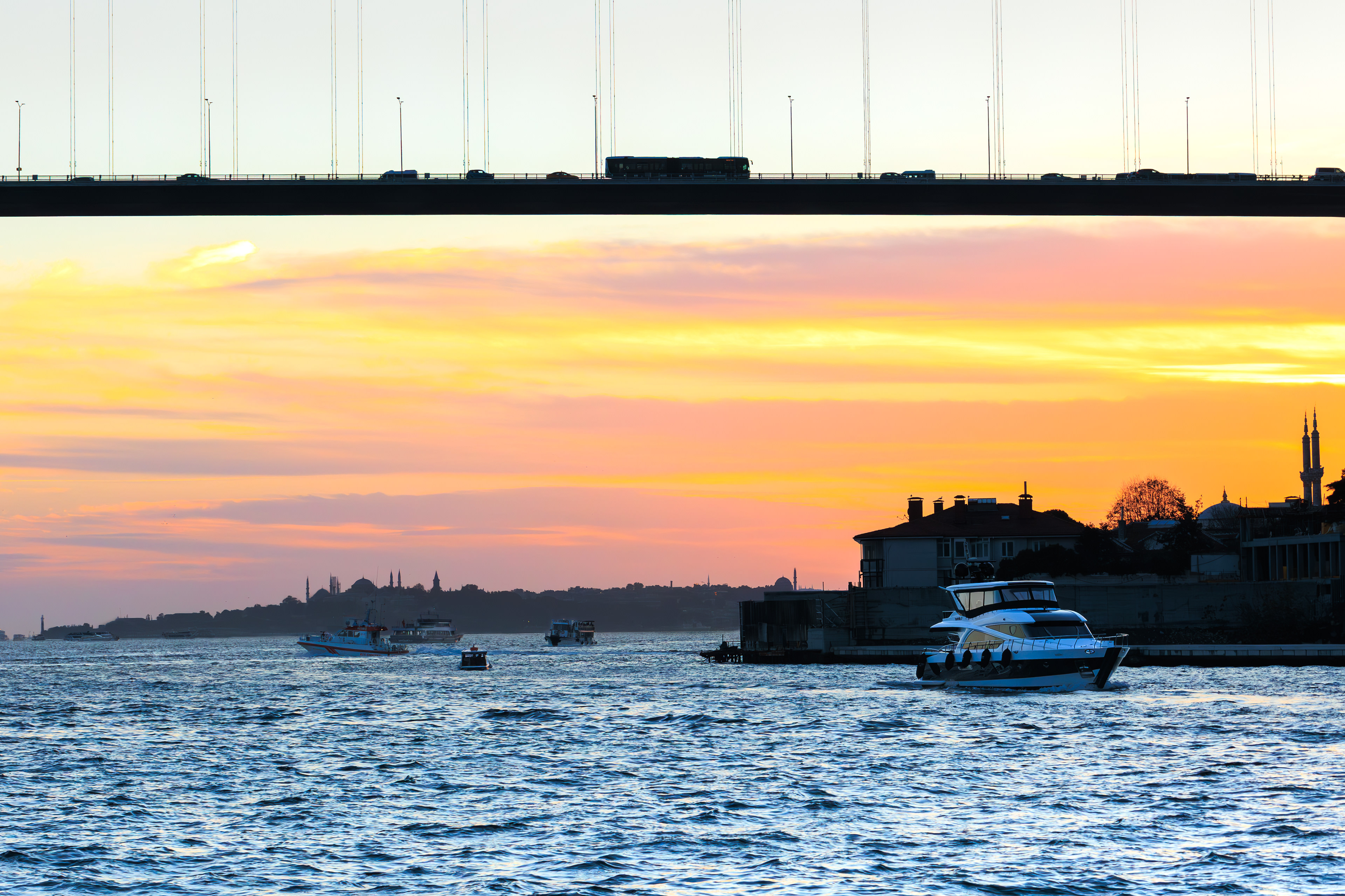 Colorful İstanbul © All rights reserved. Tüm Hakları Saklıdır. Cem Kurtuluş, 2022-2025