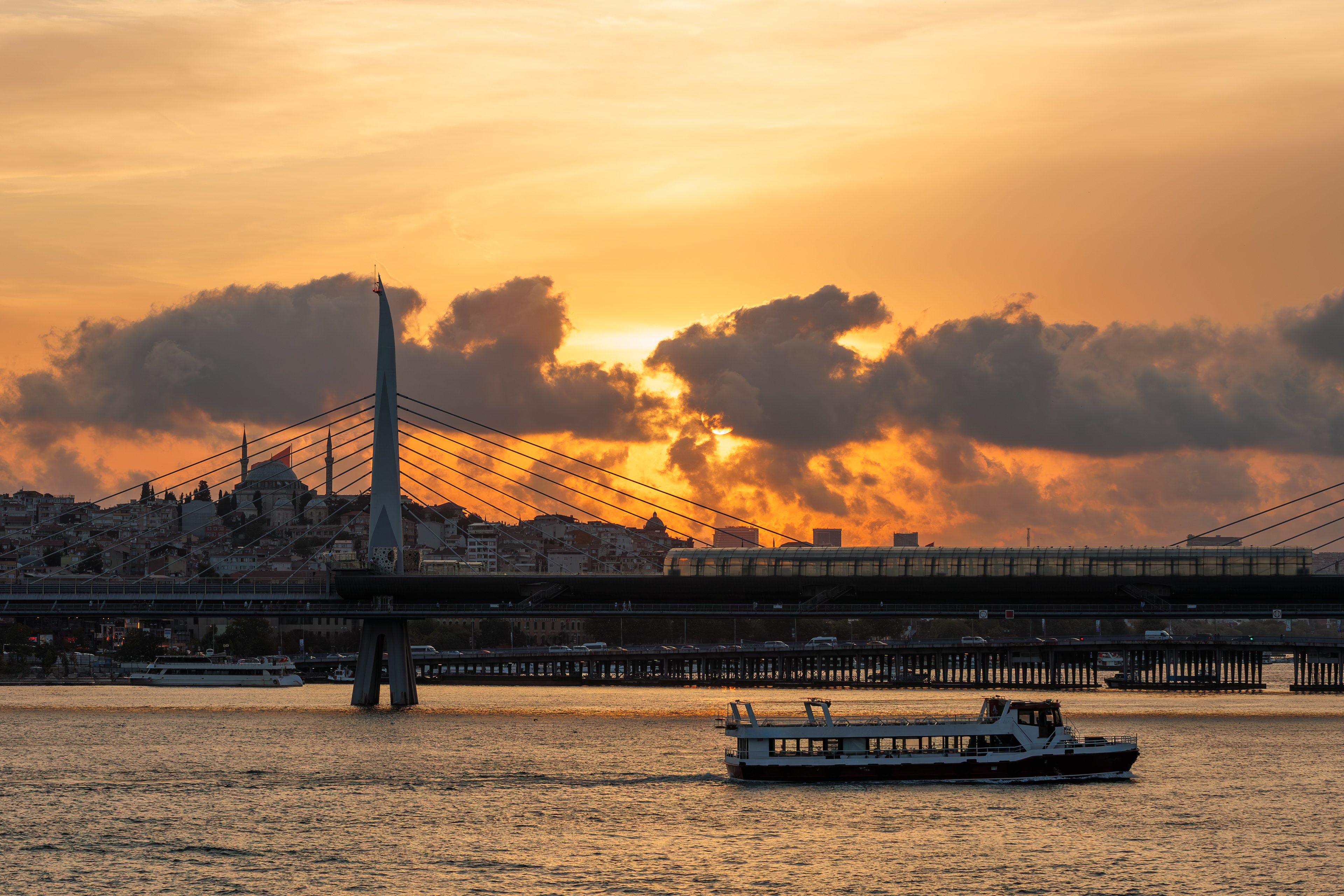 Colorful İstanbul © All rights reserved. Tüm Hakları Saklıdır. Cem Kurtuluş, 2022-2025