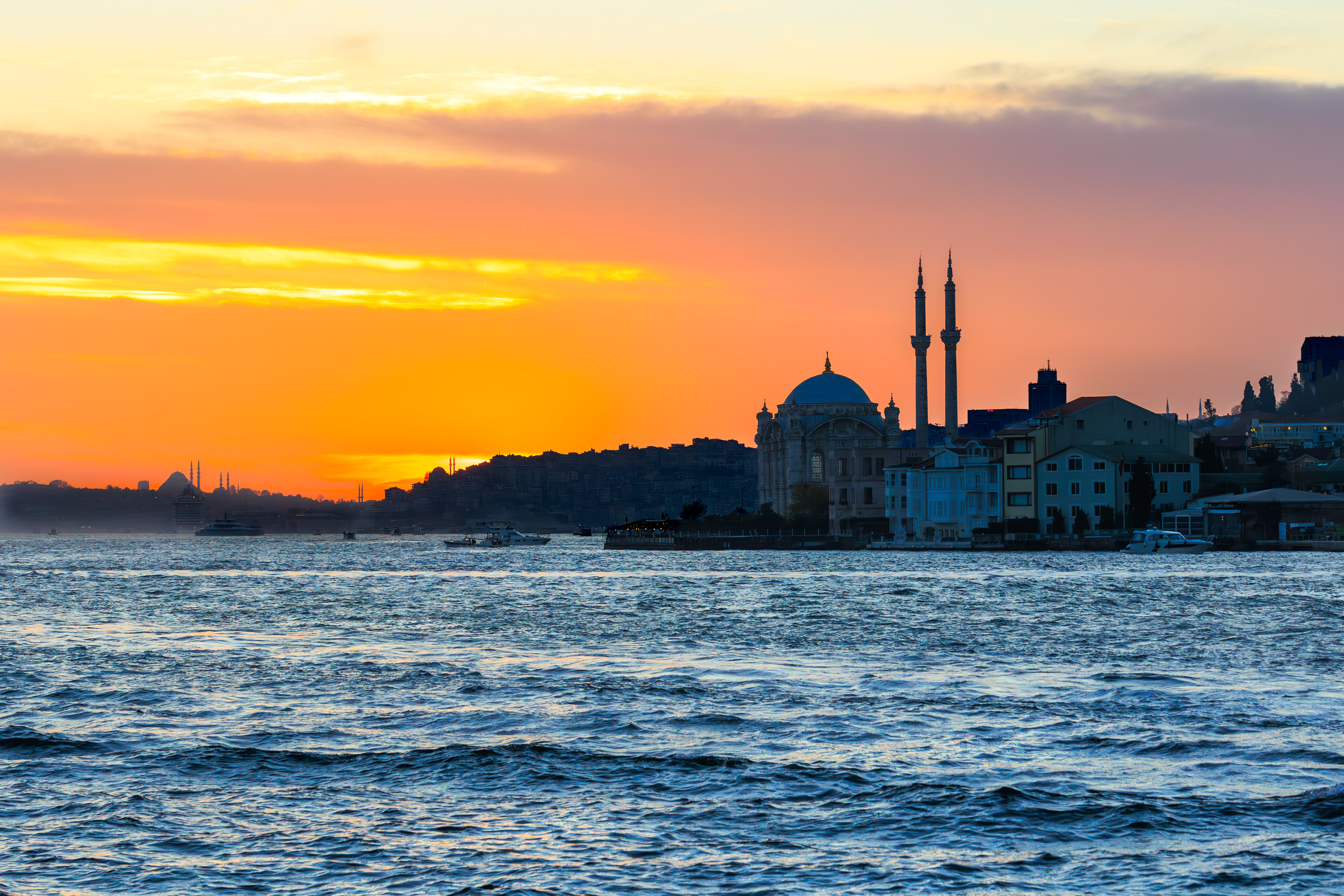 Colorful İstanbul © All rights reserved. Tüm Hakları Saklıdır. Cem Kurtuluş, 2022-2025