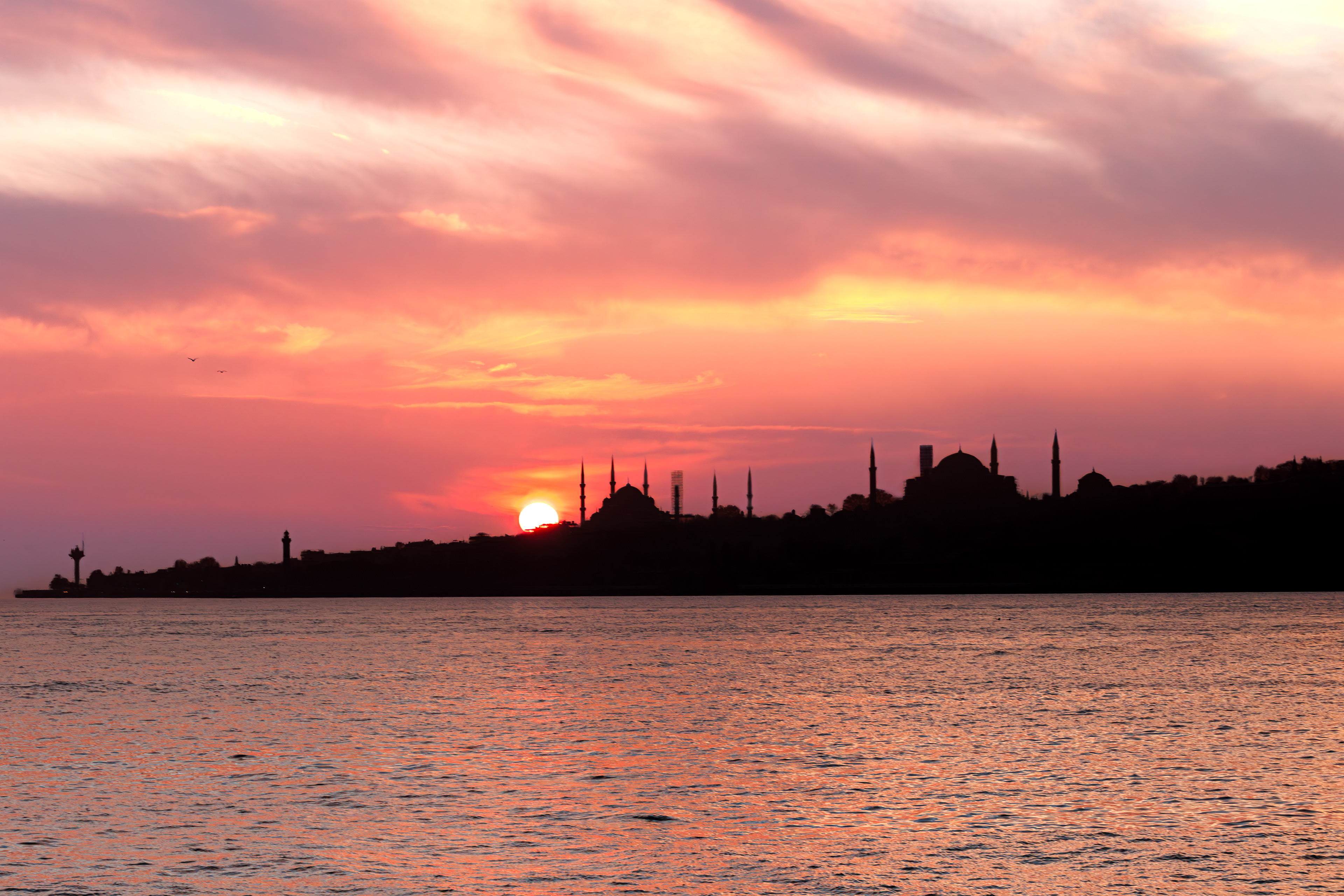 Colorful İstanbul © All rights reserved. Tüm Hakları Saklıdır. Cem Kurtuluş, 2022-2025